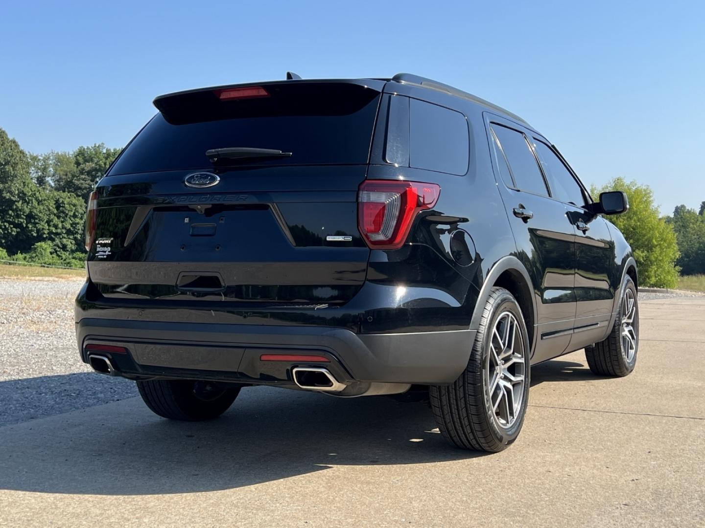 2016 BLACK /Black Leather Ford Explorer Sport 4WD (1FM5K8GT2GG) with an 3.5L V6 engine, Automatic transmission, located at 2990 Old Orchard Rd., Jackson, MO, 63755, 37.354214, -89.612106 - 2016 Ford Explorer Sport 111xxx miles 4 Wheel Drive 3.5L V6 Automatic Leather 3rd Row Navigation Power/Heated/Cooled Seats Backup Camera Sunroof Bluetooth Remote Start Cruise Power Windows/Locks/Mirrors We have financing available and we accept trades! Fill out a credit application on - Photo#11