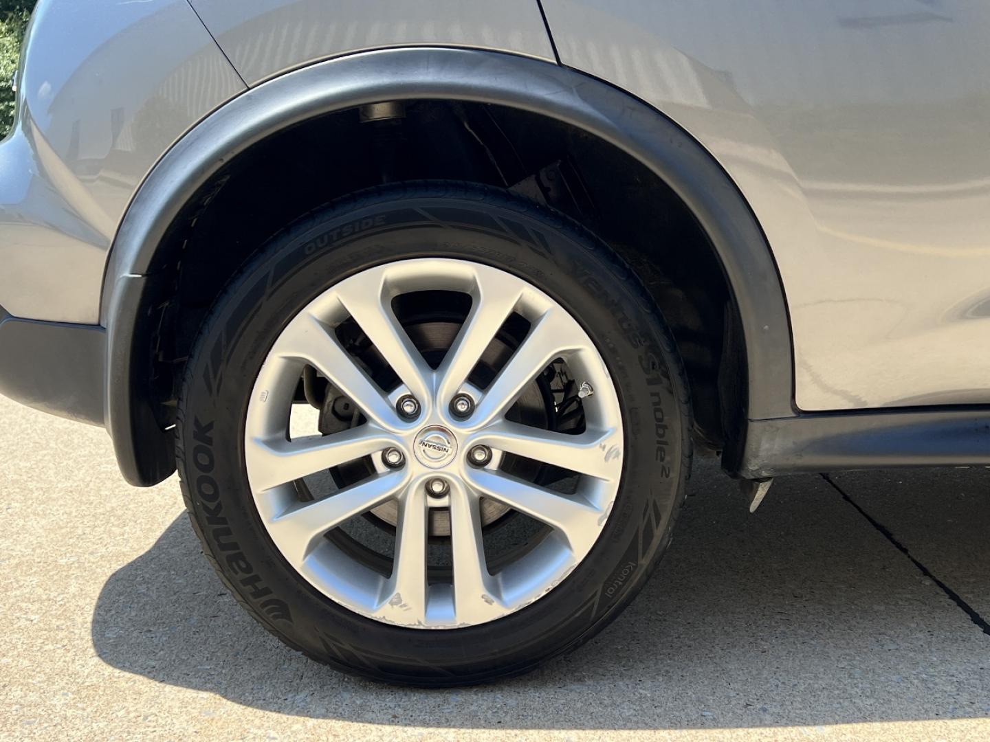 2016 GRAY /Black Leather Nissan Juke SL FWD (JN8AF5MR3GT) with an 1.6L 4 Cyl. Turbo engine, CVT transmission, located at 506 S. Kingshighway, Cape Girardeau, MO, 63703, (573) 235-5000, 37.294991, -89.553635 - 2016 Nissan Juke SL 107xxx miles Front Wheel Drive 1.6L 4 Cyl. Automatic Leather Navigation Backup Camera Sunroof Bluetooth Cruise Power Windows/Locks/Mirrors We have financing available and we accept trades! Fill out a credit application on our website or come by today! If you have any - Photo#37