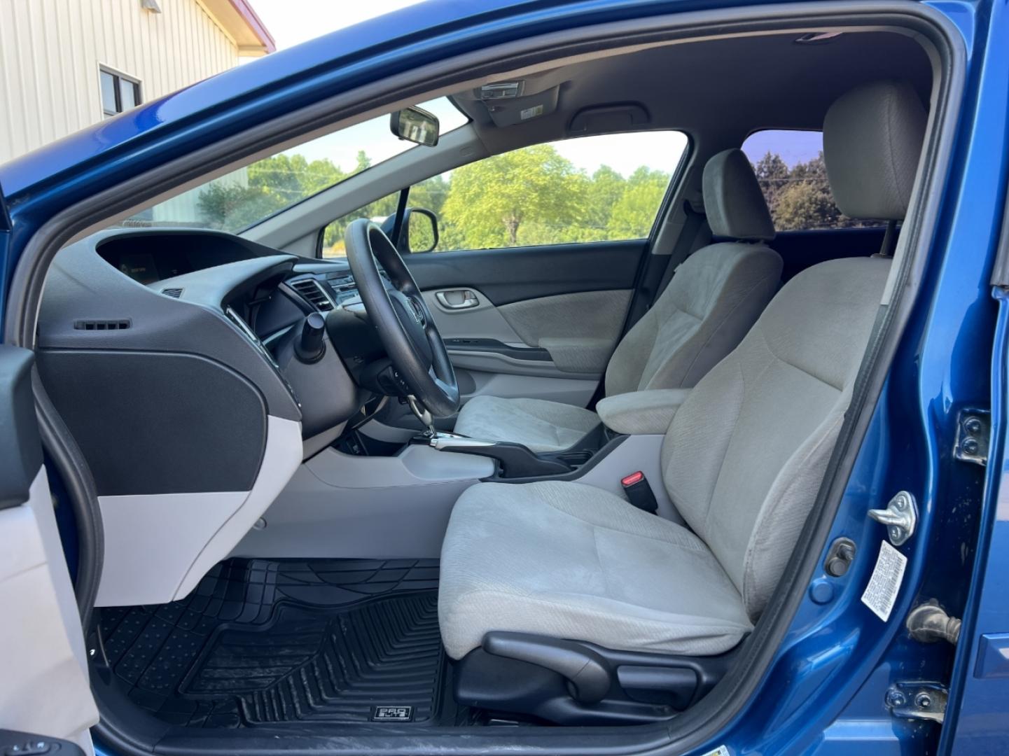 2013 BLUE /Gray Cloth Honda Civic LX Sedan (19XFB2F52DE) with an 1.8L 4 Cyl. engine, Automatic transmission, located at 2990 Old Orchard Rd., Jackson, MO, 63755, 37.354214, -89.612106 - 2013 Honda Civic LX 120xxx miles Front Wheel Drive 1.8L 4 Cyl. Automatic Backup Camera Bluetooth Cruise Power Windows/Locks/Mirrors We have financing available and we accept trades! Fill out a credit application on our website or come by today! If you have any questions, give us a call at - Photo#11
