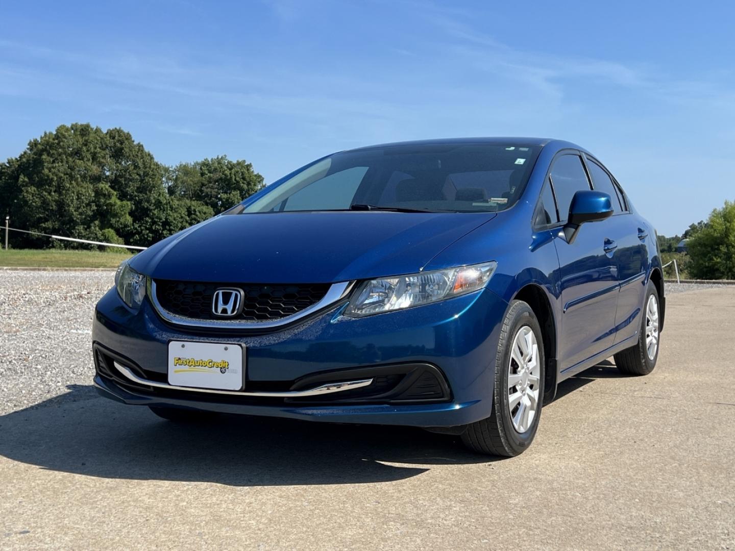 2013 BLUE /Gray Cloth Honda Civic LX Sedan (19XFB2F52DE) with an 1.8L 4 Cyl. engine, Automatic transmission, located at 2990 Old Orchard Rd., Jackson, MO, 63755, 37.354214, -89.612106 - 2013 Honda Civic LX 120xxx miles Front Wheel Drive 1.8L 4 Cyl. Automatic Backup Camera Bluetooth Cruise Power Windows/Locks/Mirrors We have financing available and we accept trades! Fill out a credit application on our website or come by today! If you have any questions, give us a call at - Photo#3