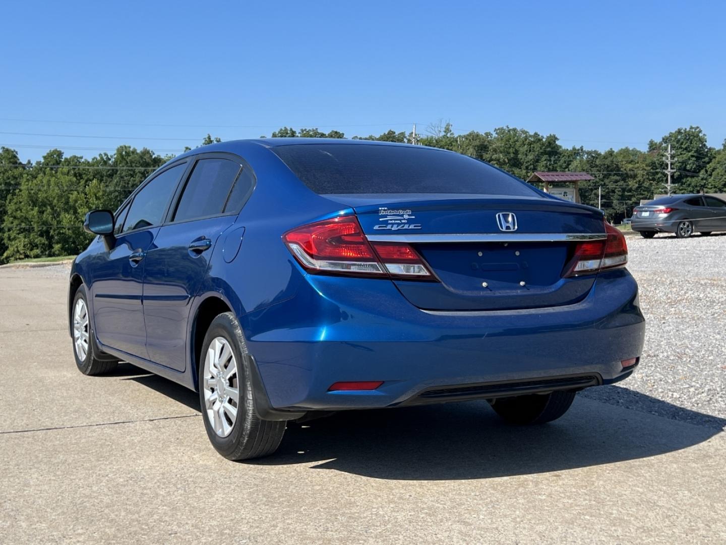 2013 BLUE /Gray Cloth Honda Civic LX Sedan (19XFB2F52DE) with an 1.8L 4 Cyl. engine, Automatic transmission, located at 2990 Old Orchard Rd., Jackson, MO, 63755, 37.354214, -89.612106 - 2013 Honda Civic LX 120xxx miles Front Wheel Drive 1.8L 4 Cyl. Automatic Backup Camera Bluetooth Cruise Power Windows/Locks/Mirrors We have financing available and we accept trades! Fill out a credit application on our website or come by today! If you have any questions, give us a call at - Photo#7