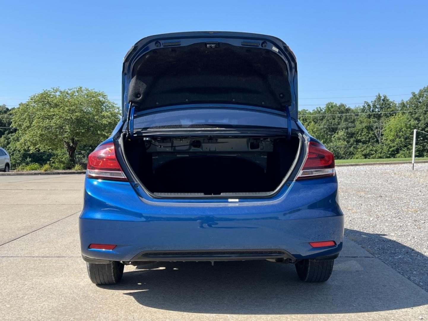 2013 BLUE /Gray Cloth Honda Civic LX Sedan (19XFB2F52DE) with an 1.8L 4 Cyl. engine, Automatic transmission, located at 2990 Old Orchard Rd., Jackson, MO, 63755, 37.354214, -89.612106 - 2013 Honda Civic LX 120xxx miles Front Wheel Drive 1.8L 4 Cyl. Automatic Backup Camera Bluetooth Cruise Power Windows/Locks/Mirrors We have financing available and we accept trades! Fill out a credit application on our website or come by today! If you have any questions, give us a call at - Photo#16