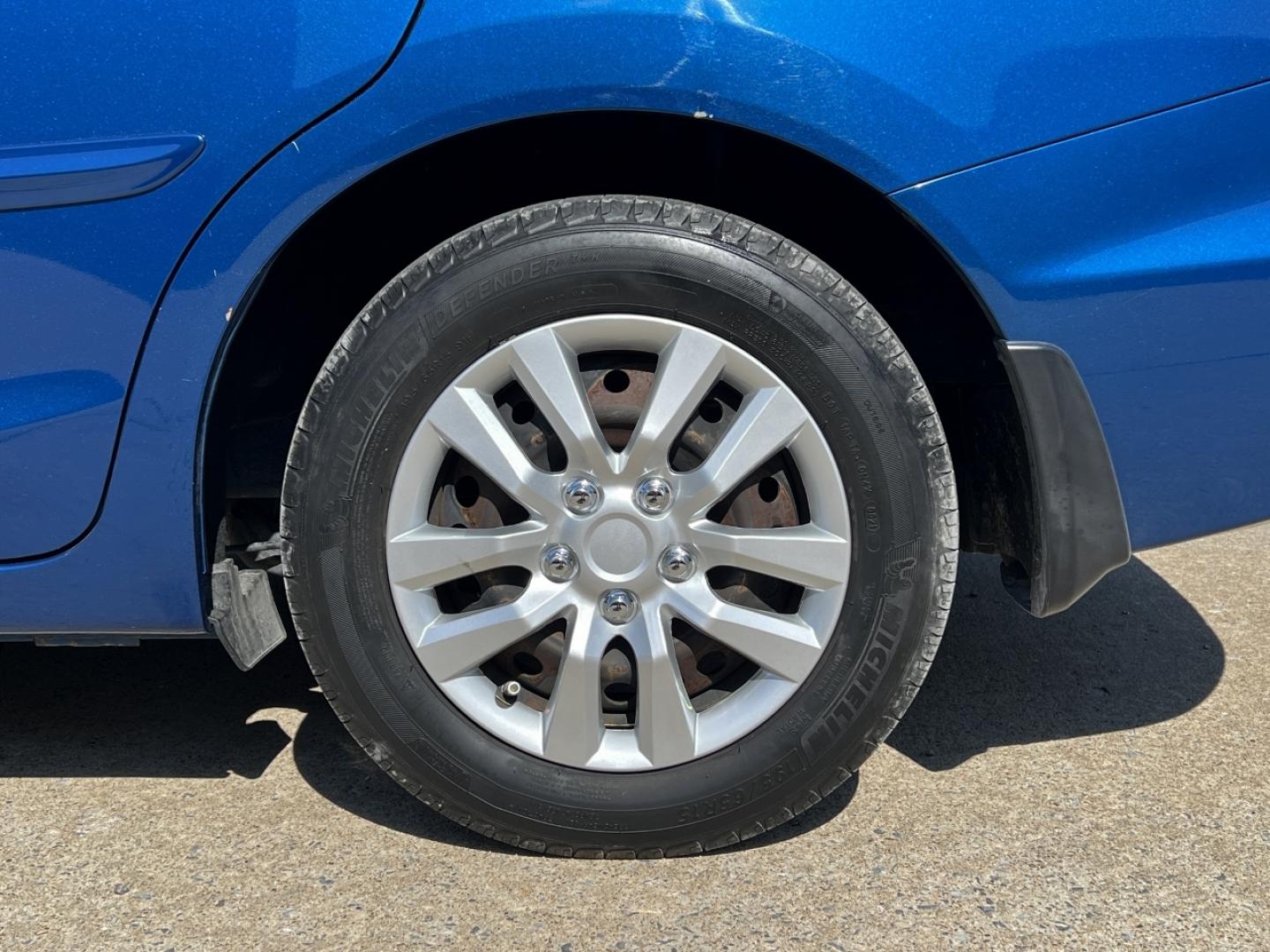 2013 BLUE /Gray Cloth Honda Civic LX Sedan (19XFB2F52DE) with an 1.8L 4 Cyl. engine, Automatic transmission, located at 2990 Old Orchard Rd., Jackson, MO, 63755, 37.354214, -89.612106 - 2013 Honda Civic LX 120xxx miles Front Wheel Drive 1.8L 4 Cyl. Automatic Backup Camera Bluetooth Cruise Power Windows/Locks/Mirrors We have financing available and we accept trades! Fill out a credit application on our website or come by today! If you have any questions, give us a call at - Photo#32