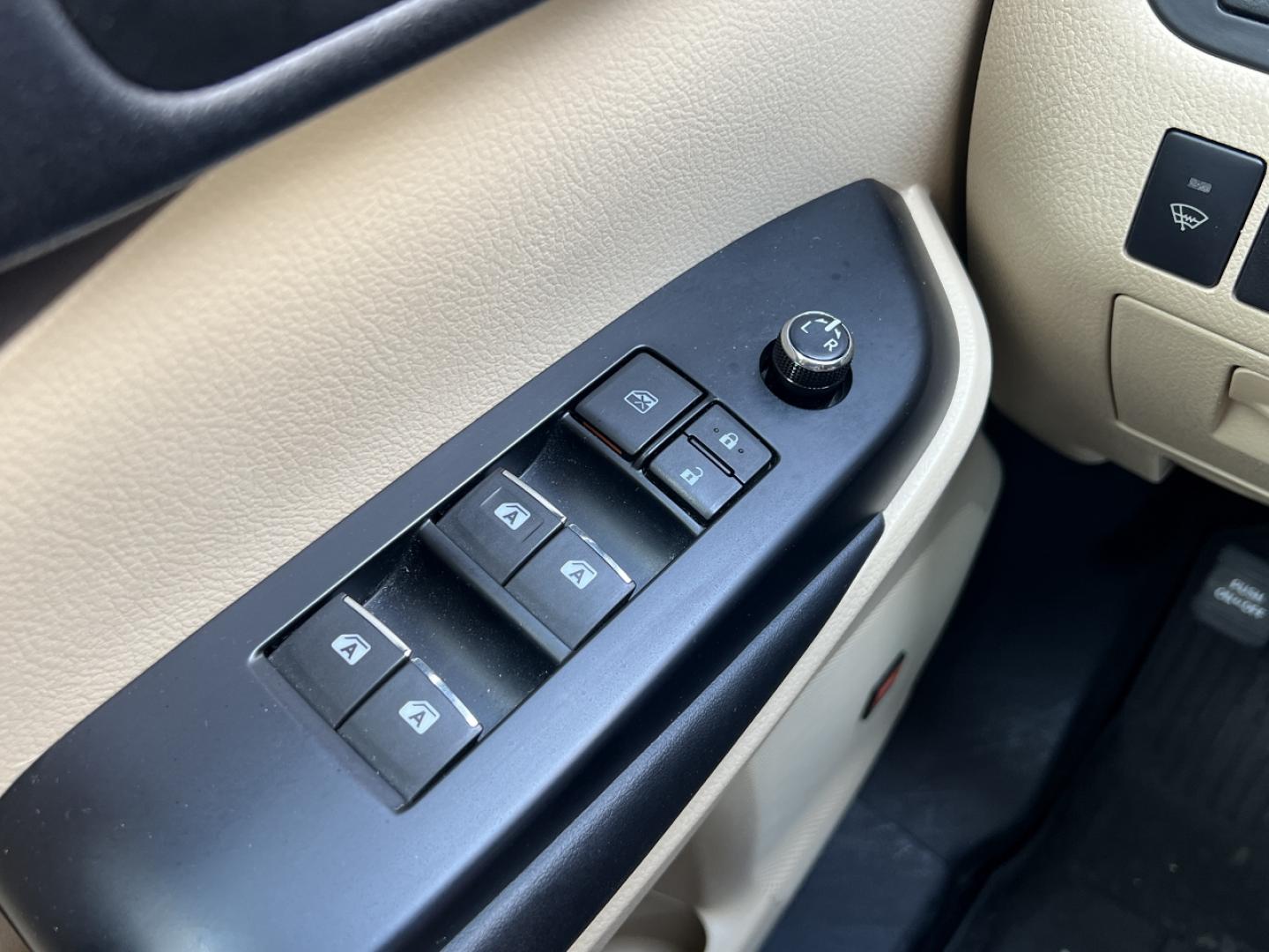 2015 WHITE /Tan Leather Toyota Highlander Limited AWD V6 (5TDDKRFH5FS) with an 3.5L V6 engine, Automatic transmission, located at 2990 Old Orchard Rd., Jackson, MO, 63755, 37.354214, -89.612106 - 2015 Toyota Highlander Limited 166xxx miles All Wheel Drive 3.5L V6 Automatic Leather 3rd Row Navigation Power/Heated/Cooled Seats Backup Camera Sunroof Bluetooth Cruise Power Windows/Locks/Mirrors We have financing available and we accept trades! Fill out a credit application on our w - Photo#32