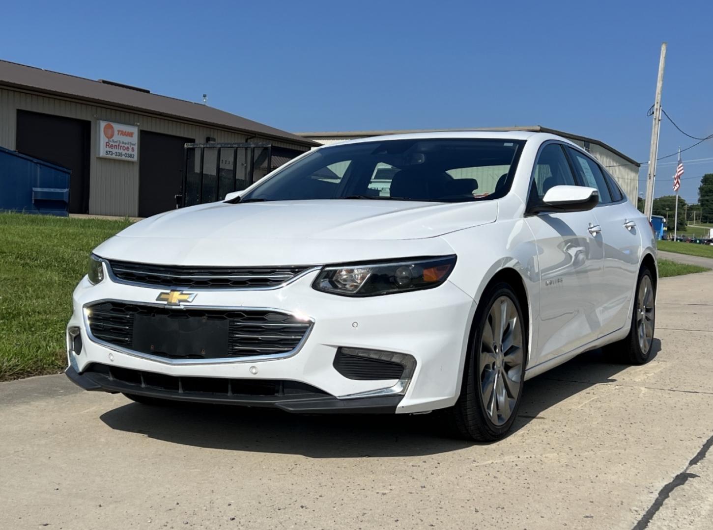 2017 WHITE /Black Leather Chevrolet Malibu Premier (1G1ZH5SX5HF) with an 2.0L 4 Cyl. engine, Automatic transmission, located at 506 S. Kingshighway, Cape Girardeau, MO, 63703, (573) 235-5000, 37.294991, -89.553635 - 2017 Chevrolet Malibu Premier 151xxx miles Front Wheel Drive 2.0L 4 Cyl. Automatic Leather Navigation Backup Camera Power/Heated/Cooled Seats Heated Steering Wheel Sunroof Bluetooth Remote Start Cruise Power Windows/Locks/Mirrors We have financing available and we accept trades! Fill - Photo#7