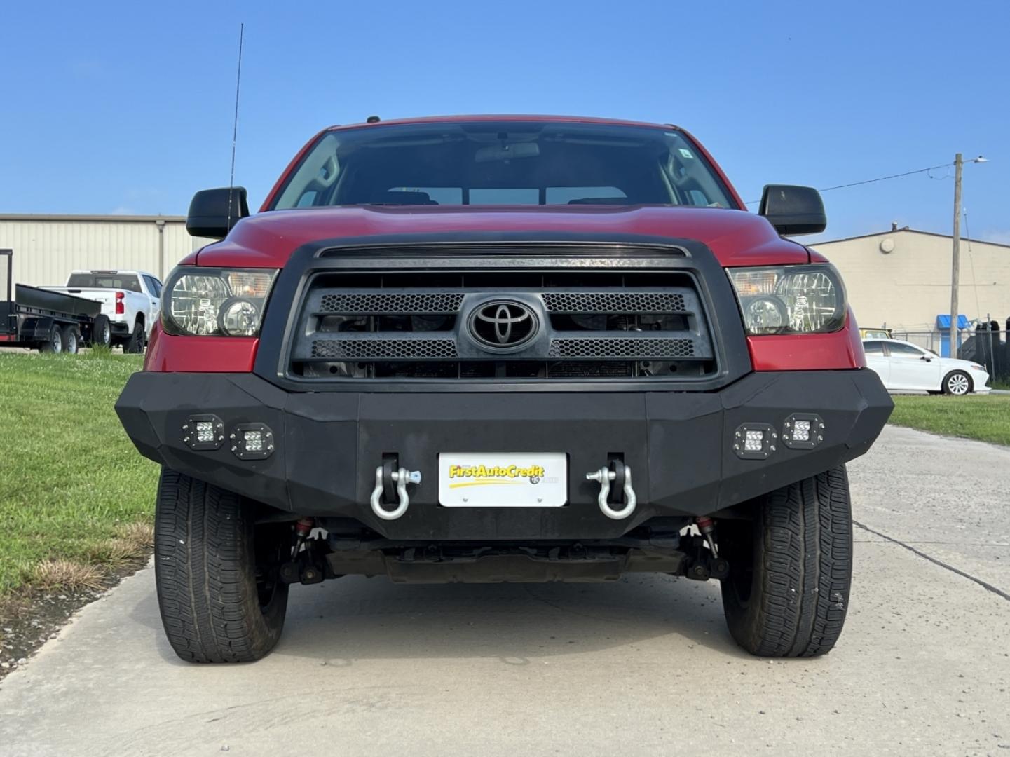 2011 RED /Black Cloth Toyota Tundra Tundra-Grade 5.7L FFV Double Cab 4WD (5TFUW5F11BX) with an 5.7L V8 engine, Automatic transmission, located at 506 S. Kingshighway, Cape Girardeau, MO, 63703, (573) 235-5000, 37.294991, -89.553635 - 2011 Toyota Tundra Grade 163xxx miles 4x4 5.7L V8 Automatic Power Driver Seat Cruise Power Windows/Locks/Mirrors We have financing available and we accept trades! Fill out a credit application on our website or come by today! If you have any questions, give us a call at (573) 235-5000 or vi - Photo#10