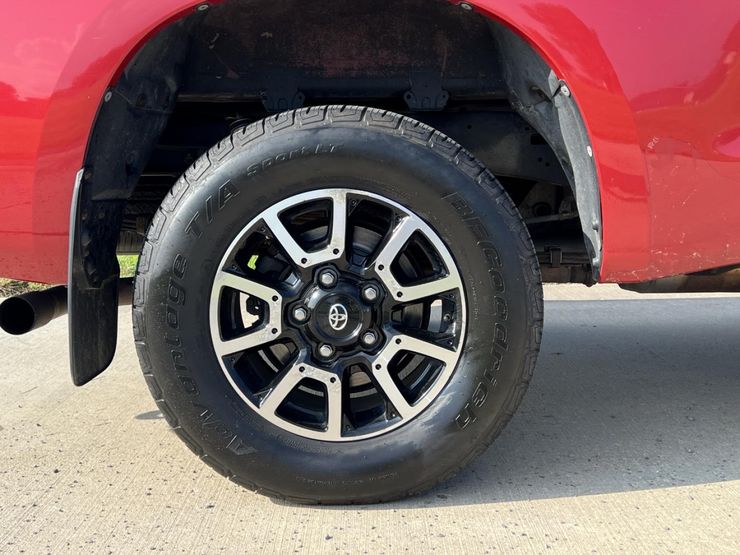 2011 RED /Black Cloth Toyota Tundra Tundra-Grade 5.7L FFV Double Cab 4WD (5TFUW5F11BX) with an 5.7L V8 engine, Automatic transmission, located at 506 S. Kingshighway, Cape Girardeau, MO, 63703, (573) 235-5000, 37.294991, -89.553635 - 2011 Toyota Tundra Grade 163xxx miles 4x4 5.7L V8 Automatic Power Driver Seat Cruise Power Windows/Locks/Mirrors We have financing available and we accept trades! Fill out a credit application on our website or come by today! If you have any questions, give us a call at (573) 235-5000 or vi - Photo#35