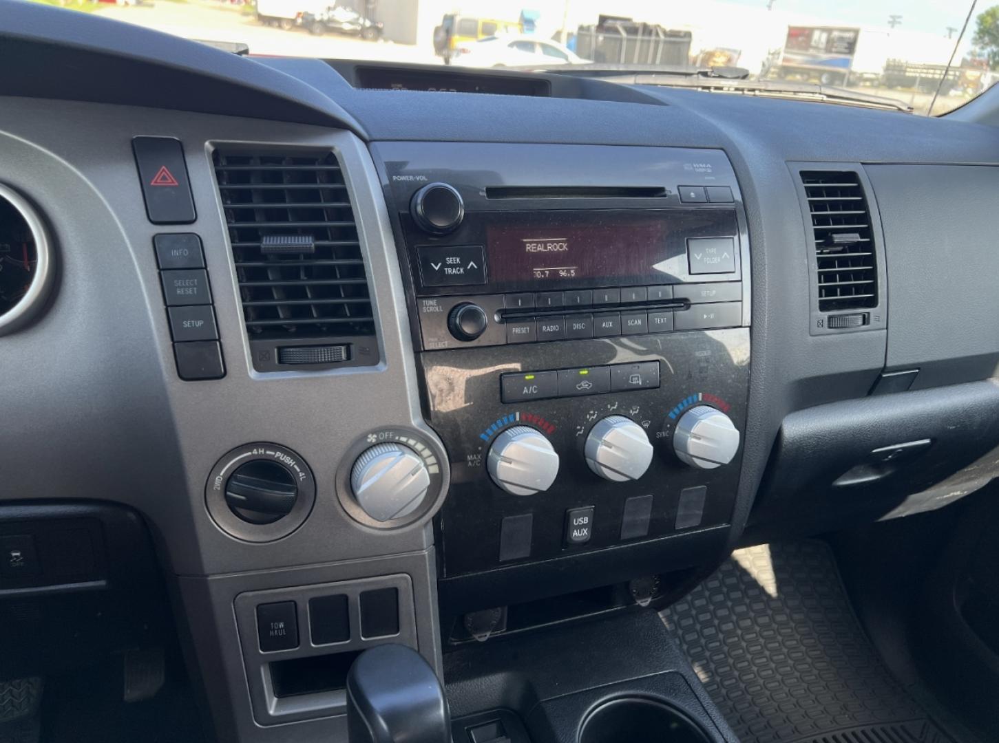 2011 RED /Black Cloth Toyota Tundra Tundra-Grade 5.7L FFV Double Cab 4WD (5TFUW5F11BX) with an 5.7L V8 engine, Automatic transmission, located at 506 S. Kingshighway, Cape Girardeau, MO, 63703, (573) 235-5000, 37.294991, -89.553635 - 2011 Toyota Tundra Grade 163xxx miles 4x4 5.7L V8 Automatic Power Driver Seat Cruise Power Windows/Locks/Mirrors We have financing available and we accept trades! Fill out a credit application on our website or come by today! If you have any questions, give us a call at (573) 235-5000 or vi - Photo#23
