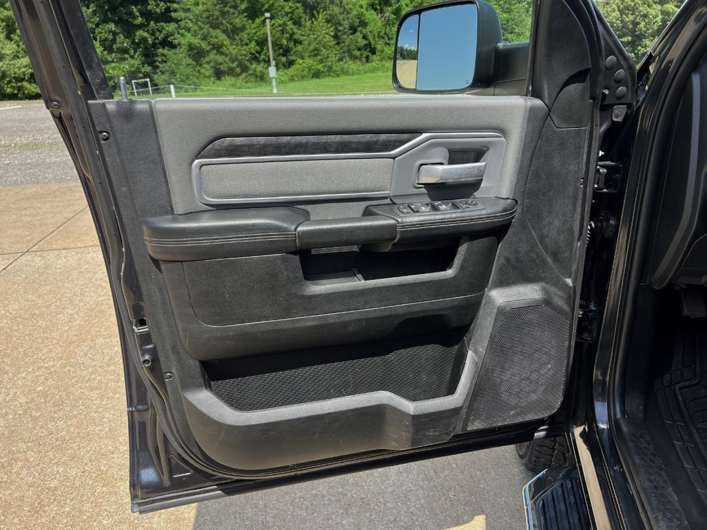 2021 GRAY /Gray Cloth RAM 2500 Big Horn Crew Cab SWB 4WD (3C6UR5DL6MG) with an 6.7L I6 TURBO DIESEL engine, Automatic transmission, located at 506 S. Kingshighway, Cape Girardeau, MO, 63703, (573) 235-5000, 37.294991, -89.553635 - 2021 Ram 2500 Heavy Duty Big Horn 65xxx miles 4x4 6.7L I6 Turbo Diesel Automatic Backup Camera Bluetooth Cruise Power Windows/Locks/Mirrors We have financing available and we accept trades! Fill out a credit application on our website or come by today! If you have any questions, give us a - Photo#11