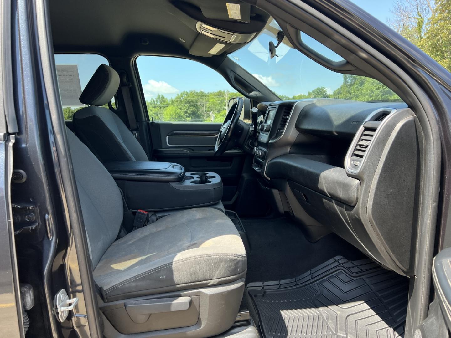 2021 GRAY /Gray Cloth RAM 2500 Big Horn Crew Cab SWB 4WD (3C6UR5DL6MG) with an 6.7L I6 TURBO DIESEL engine, Automatic transmission, located at 506 S. Kingshighway, Cape Girardeau, MO, 63703, (573) 235-5000, 37.294991, -89.553635 - 2021 Ram 2500 Heavy Duty Big Horn 65xxx miles 4x4 6.7L I6 Turbo Diesel Automatic Backup Camera Bluetooth Cruise Power Windows/Locks/Mirrors We have financing available and we accept trades! Fill out a credit application on our website or come by today! If you have any questions, give us a - Photo#14