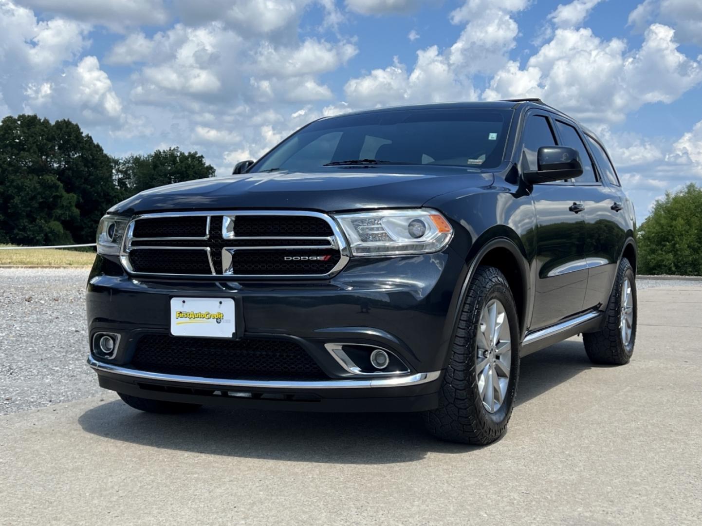 2016 GRAY /Black Cloth Dodge Durango SXT AWD (1C4RDJAG5GC) with an 3.6L V6 engine, Automatic transmission, located at 2990 Old Orchard Rd., Jackson, MO, 63755, 37.354214, -89.612106 - 2016 Dodge Durango SXT 135xxx miles All Wheel Drive 3.6L V6 Automatic 3rd Row Power Driver Seat Bluetooth Cruise Power Windows/Locks/Mirrors We have financing available and we accept trades! Fill out a credit application on our website or come by today! If you have any questions, give us - Photo#3