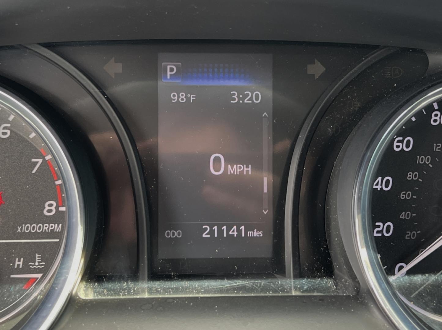 2020 SILVER /Gray Cloth Toyota Camry LE (4T1C11AK0LU) with an 2.5L 4 Cyl. engine, Automatic transmission, located at 506 S. Kingshighway, Cape Girardeau, MO, 63703, (573) 235-5000, 37.294991, -89.553635 - 2020 Toyota Camry LE 1-Owner Only 21xxx miles Front Wheel Drive 2.5L 4 Cyl. Automatic Backup Camera Power Driver Seat Bluetooth Cruise Power Windows/Locks/Mirrors We have financing available and we accept trades! Fill out a credit application on our website or come by today! If you have - Photo#18