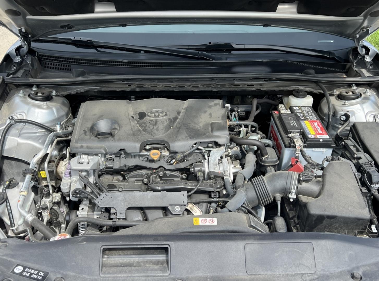2020 SILVER /Gray Cloth Toyota Camry LE (4T1C11AK0LU) with an 2.5L 4 Cyl. engine, Automatic transmission, located at 506 S. Kingshighway, Cape Girardeau, MO, 63703, (573) 235-5000, 37.294991, -89.553635 - 2020 Toyota Camry LE 1-Owner Only 21xxx miles Front Wheel Drive 2.5L 4 Cyl. Automatic Backup Camera Power Driver Seat Bluetooth Cruise Power Windows/Locks/Mirrors We have financing available and we accept trades! Fill out a credit application on our website or come by today! If you have - Photo#28