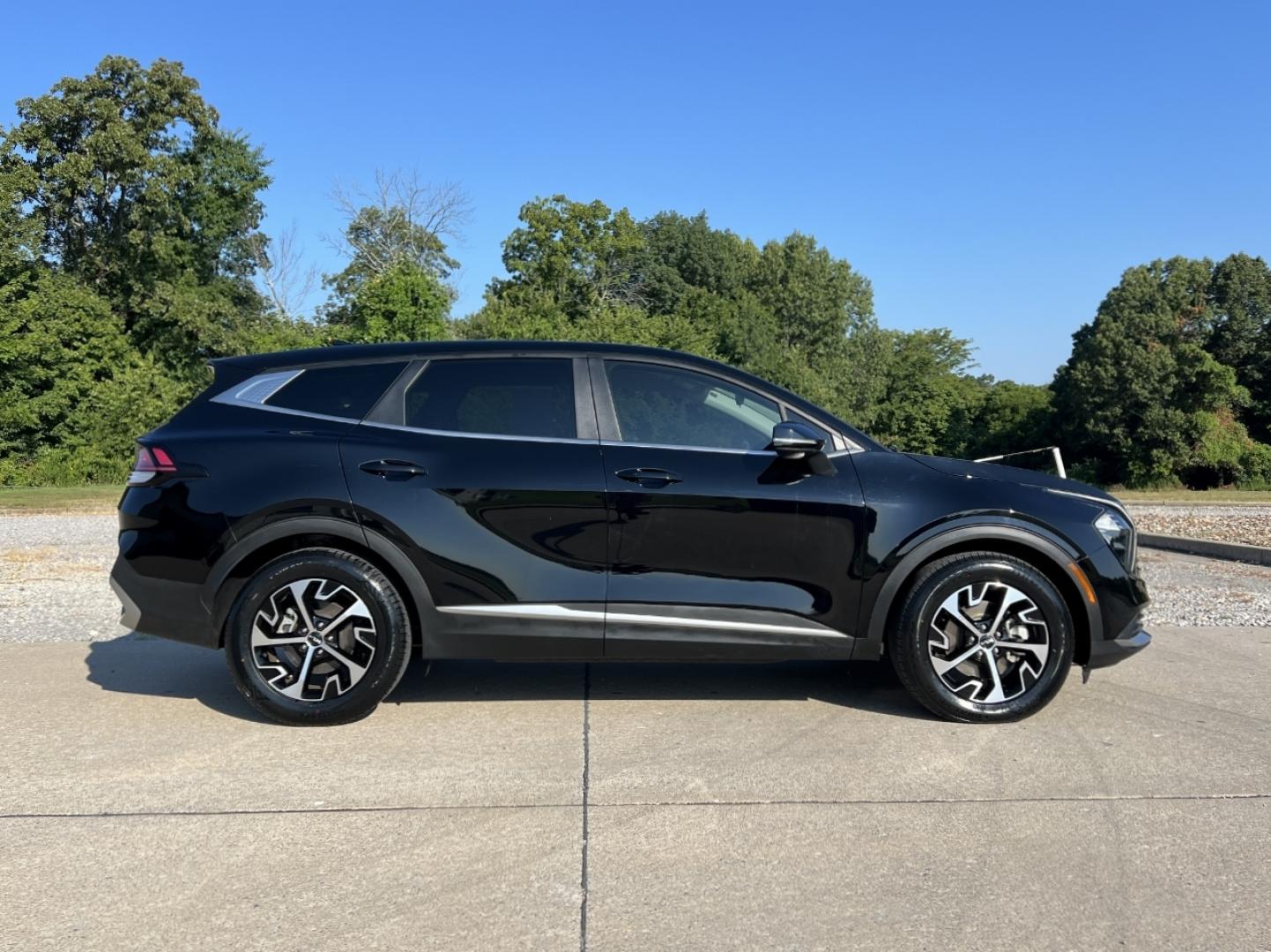 2023 BLACK /Tan Leather Kia Sportage EX FWD (5XYK33AF8PG) with an 2.4L V6 engine, Automatic transmission, located at 2990 Old Orchard Rd., Jackson, MO, 63755, 37.354214, -89.612106 - 2023 Kia Sportage EX 1-Owner 77xxx miles Front Wheel Drive 2.5L 4 Cyl. Automatic Leather Navigation Power Driver Seat Heated Seats Backup Camera Bluetooth Cruise Power Windows/Locks/Mirrors We have financing available and we accept trades! Fill out a credit application on our website o - Photo#8