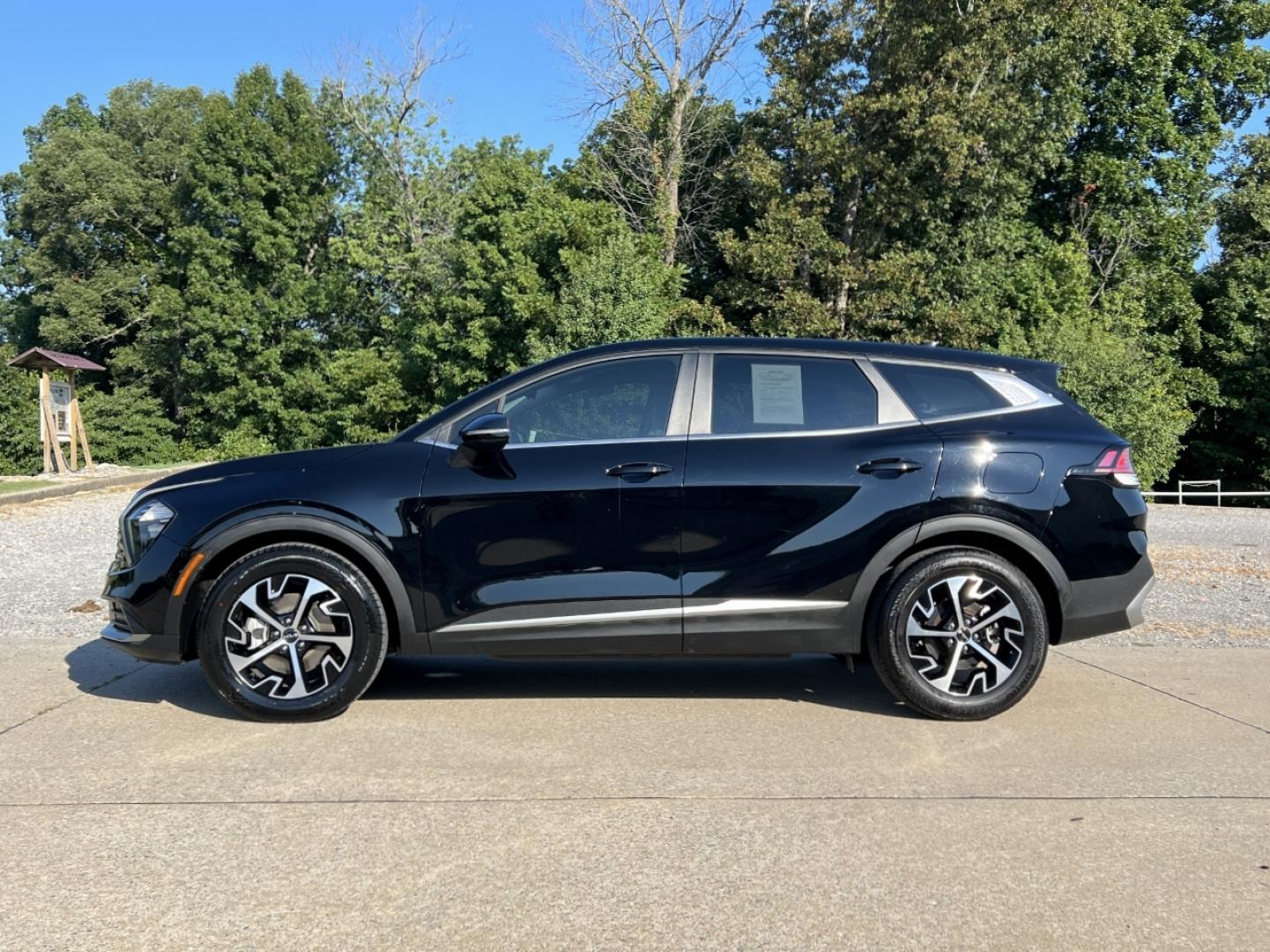 2023 BLACK /Tan Leather Kia Sportage EX FWD (5XYK33AF8PG) with an 2.4L V6 engine, Automatic transmission, located at 2990 Old Orchard Rd., Jackson, MO, 63755, 37.354214, -89.612106 - 2023 Kia Sportage EX 1-Owner 77xxx miles Front Wheel Drive 2.5L 4 Cyl. Automatic Leather Navigation Power Driver Seat Heated Seats Backup Camera Bluetooth Cruise Power Windows/Locks/Mirrors We have financing available and we accept trades! Fill out a credit application on our website o - Photo#7