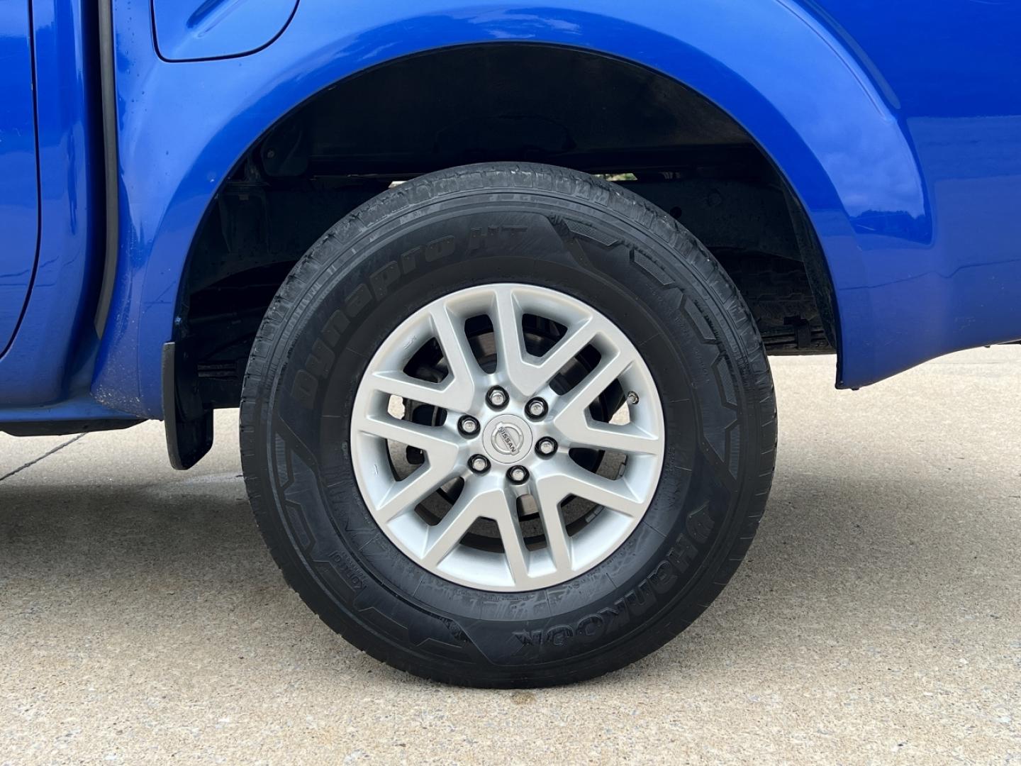 2015 BLUE /Gray Cloth Nissan Frontier SV Crew Cab 5AT 4WD (1N6AD0EV6FN) with an 4.0L V6 engine, Automatic transmission, located at 2990 Old Orchard Rd., Jackson, MO, 63755, 37.354214, -89.612106 - 2015 Nissan Frontier SV Only 84xxx miles 4x4 4.0L V6 Automatic Backup Camera Heated Seats Cruise Power Windows/Locks/Mirrors We have financing available and we accept trades! Fill out a credit application on our website or come by today! If you have any questions, give us a call at (573) 2 - Photo#33
