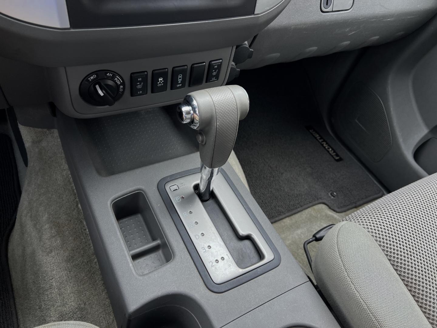 2015 BLUE /Gray Cloth Nissan Frontier SV Crew Cab 5AT 4WD (1N6AD0EV6FN) with an 4.0L V6 engine, Automatic transmission, located at 2990 Old Orchard Rd., Jackson, MO, 63755, 37.354214, -89.612106 - 2015 Nissan Frontier SV Only 84xxx miles 4x4 4.0L V6 Automatic Backup Camera Heated Seats Cruise Power Windows/Locks/Mirrors We have financing available and we accept trades! Fill out a credit application on our website or come by today! If you have any questions, give us a call at (573) 2 - Photo#23