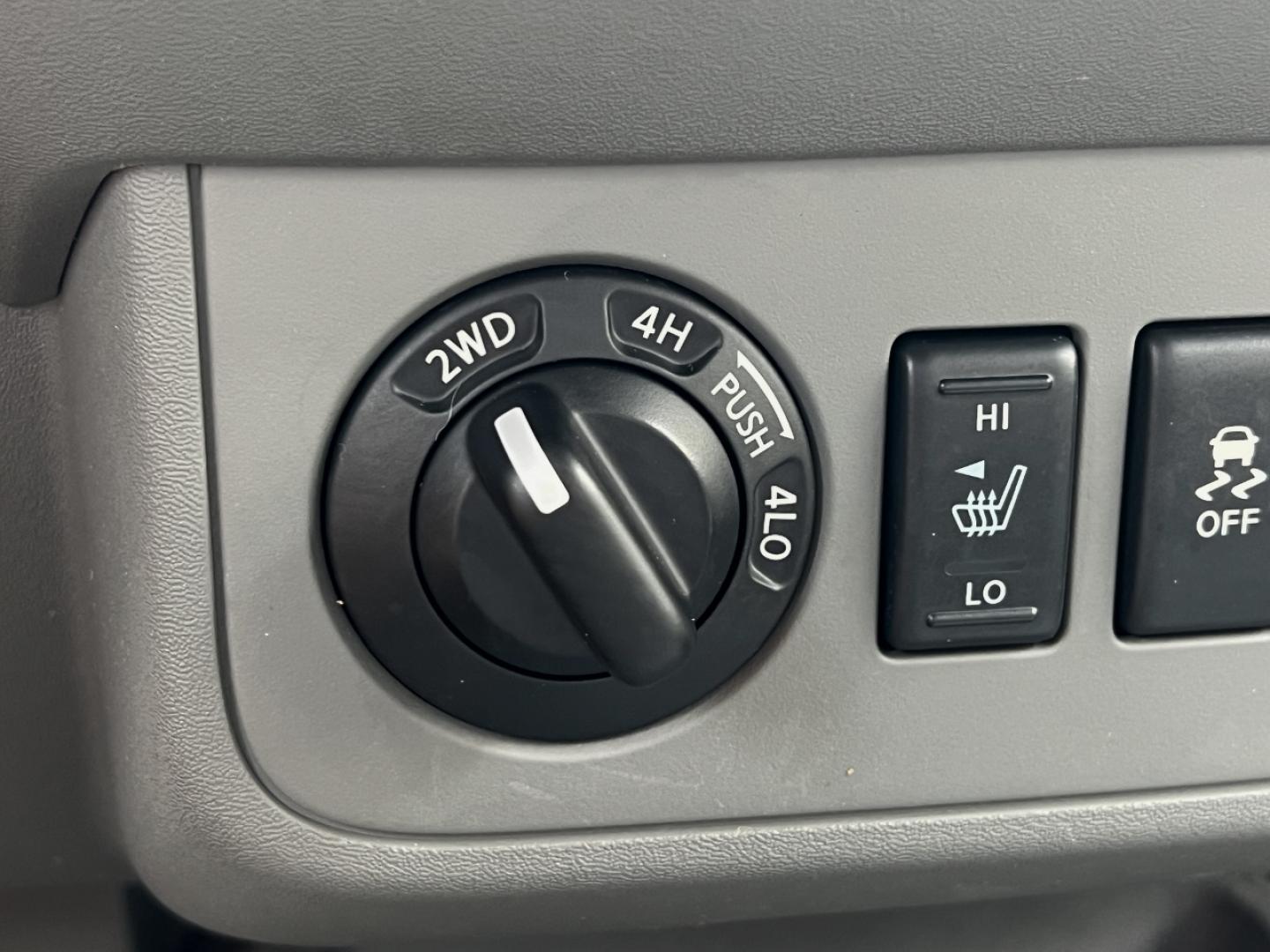 2015 BLUE /Gray Cloth Nissan Frontier SV Crew Cab 5AT 4WD (1N6AD0EV6FN) with an 4.0L V6 engine, Automatic transmission, located at 2990 Old Orchard Rd., Jackson, MO, 63755, 37.354214, -89.612106 - 2015 Nissan Frontier SV Only 84xxx miles 4x4 4.0L V6 Automatic Backup Camera Heated Seats Cruise Power Windows/Locks/Mirrors We have financing available and we accept trades! Fill out a credit application on our website or come by today! If you have any questions, give us a call at (573) 2 - Photo#3