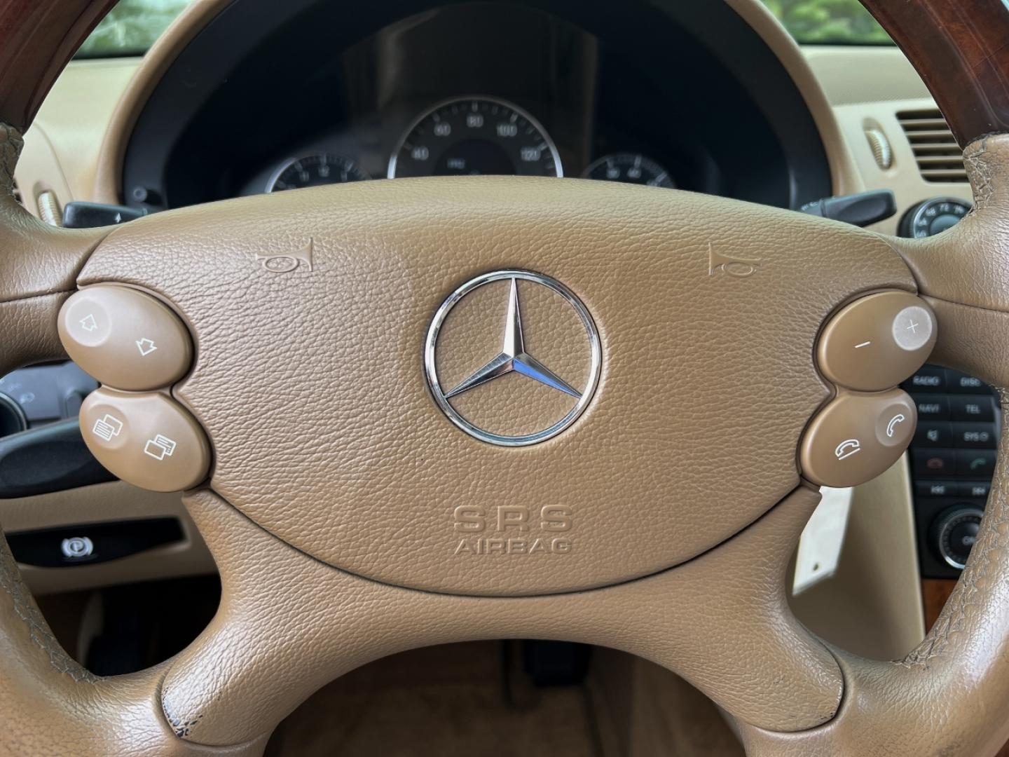 2009 WHITE /Tan Leather Mercedes-Benz E-Class E350 4MATIC Sedan (WDBUF87X69B) with an 3.5L V6 engine, Automatic transmission, located at 2990 Old Orchard Rd., Jackson, MO, 63755, 37.354214, -89.612106 - 2009 Mercedes-Benz E-Class E350 4Matic 153xxx miles All Wheel Drive 3.5L V6 Automatic Leather Navigation Power/Heated Seats Sunroof Cruise Power Windows/Locks/Mirrors We have financing available and we accept trades! Fill out a credit application on our website or come by today! If you h - Photo#22