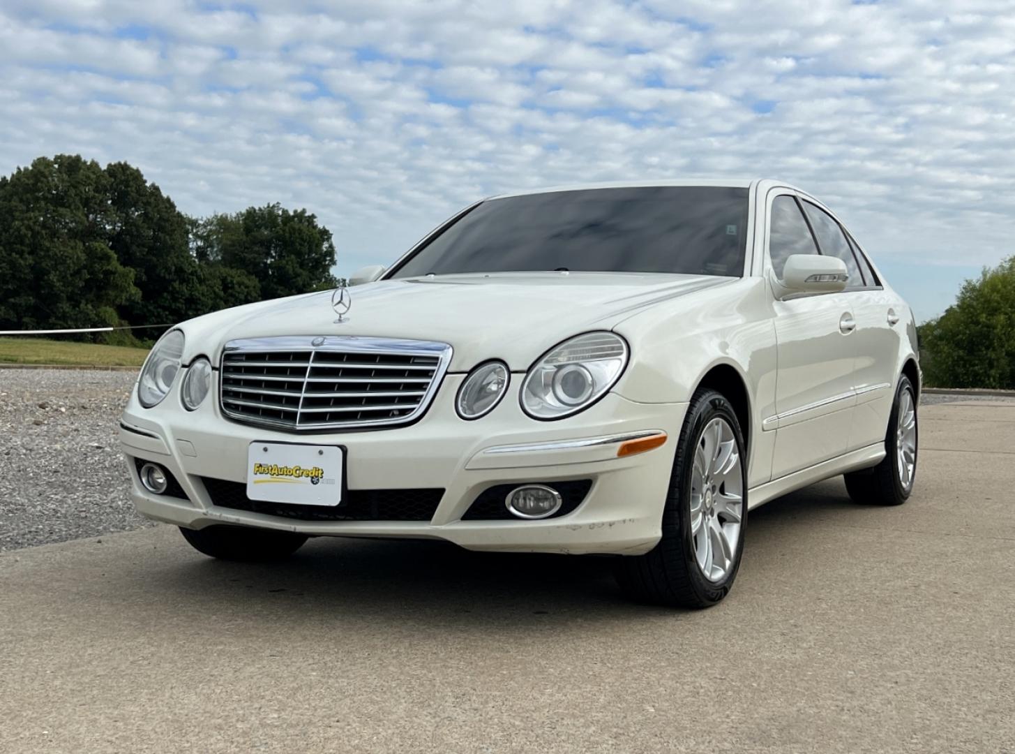 2009 WHITE /Tan Leather Mercedes-Benz E-Class E350 4MATIC Sedan (WDBUF87X69B) with an 3.5L V6 engine, Automatic transmission, located at 2990 Old Orchard Rd., Jackson, MO, 63755, 37.354214, -89.612106 - 2009 Mercedes-Benz E-Class E350 4Matic 153xxx miles All Wheel Drive 3.5L V6 Automatic Leather Navigation Power/Heated Seats Sunroof Cruise Power Windows/Locks/Mirrors We have financing available and we accept trades! Fill out a credit application on our website or come by today! If you h - Photo#6