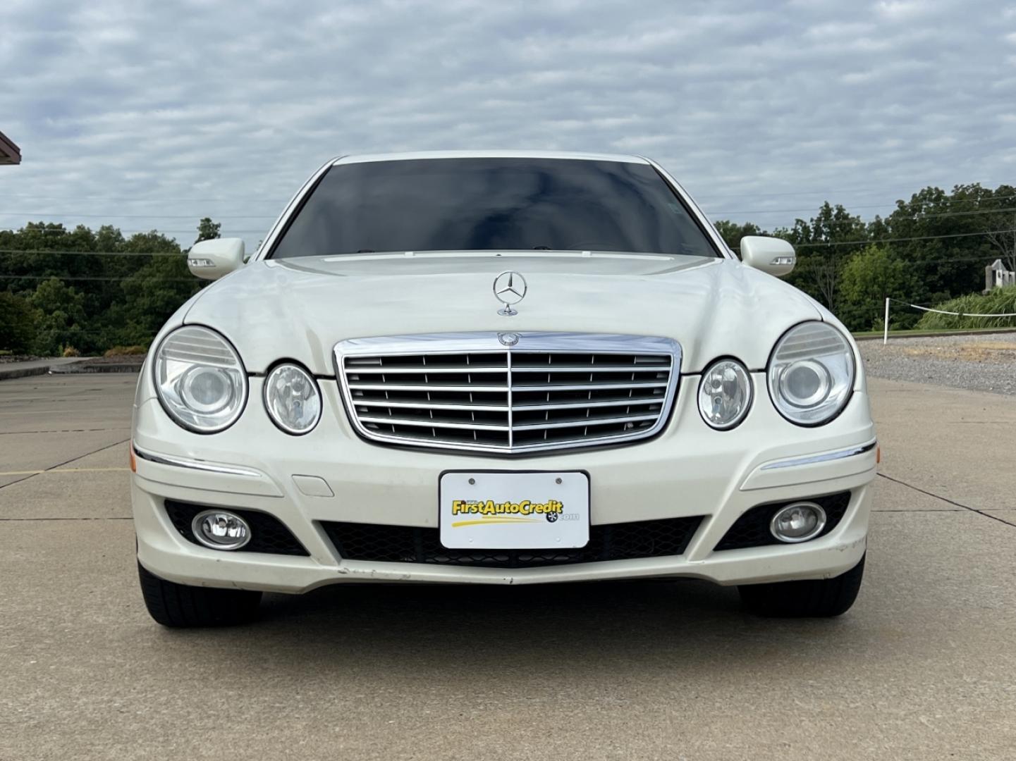 2009 WHITE /Tan Leather Mercedes-Benz E-Class E350 4MATIC Sedan (WDBUF87X69B) with an 3.5L V6 engine, Automatic transmission, located at 2990 Old Orchard Rd., Jackson, MO, 63755, 37.354214, -89.612106 - 2009 Mercedes-Benz E-Class E350 4Matic 153xxx miles All Wheel Drive 3.5L V6 Automatic Leather Navigation Power/Heated Seats Sunroof Cruise Power Windows/Locks/Mirrors We have financing available and we accept trades! Fill out a credit application on our website or come by today! If you h - Photo#12