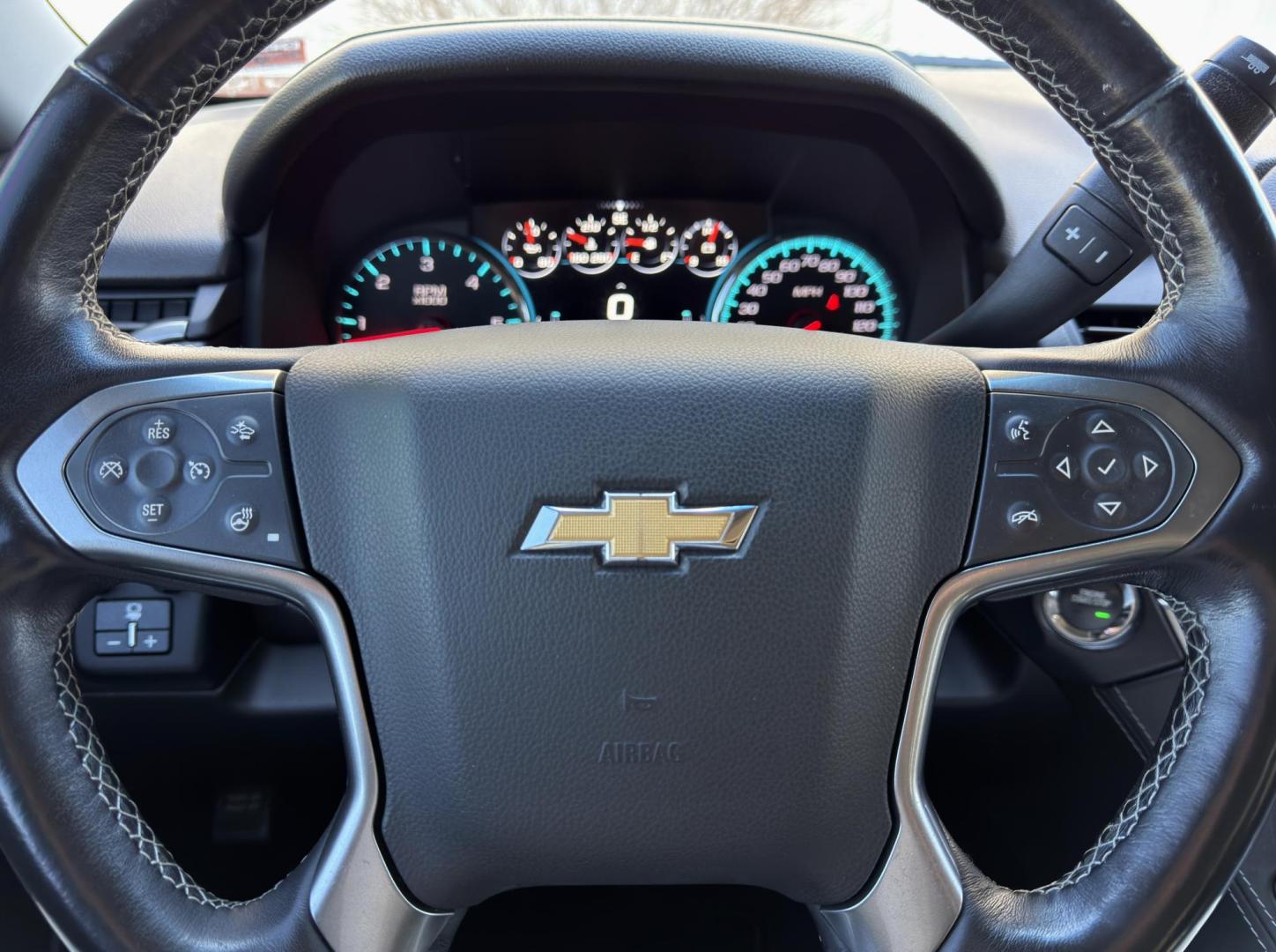 2019 BLACK /Black Chevrolet Suburban Premier 4WD (1GNSKJKJ7KR) with an 6.2L V8 engine, Automatic transmission, located at 2990 Old Orchard Rd., Jackson, MO, 63755, 37.354214, -89.612106 - 2019 Chevrolet Suburban 1500 Premier 92xxx miles 4 Wheel Drive 6.2L V8 Automatic Leather 3rd Row Navigation Rear Entertainment Power/Heated/Cooled Seats Heated Rear Seats Heated Steering Wheel Backup Camera Bluetooth Cruise Power Windows/Locks/Mirrors We have financing available and - Photo#30