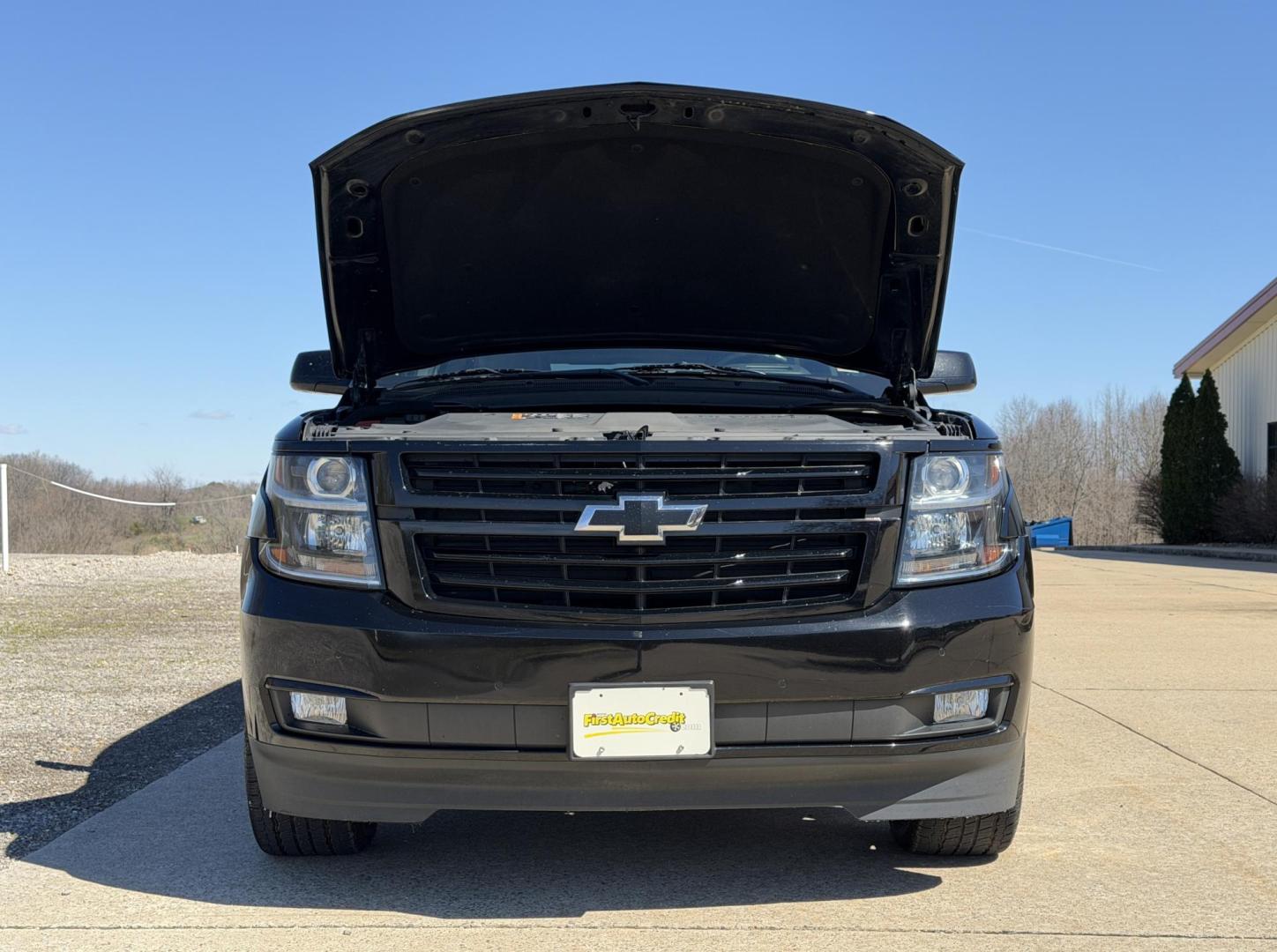 2019 BLACK /Black Chevrolet Suburban Premier 4WD (1GNSKJKJ7KR) with an 6.2L V8 engine, Automatic transmission, located at 2990 Old Orchard Rd., Jackson, MO, 63755, 37.354214, -89.612106 - 2019 Chevrolet Suburban 1500 Premier 92xxx miles 4 Wheel Drive 6.2L V8 Automatic Leather 3rd Row Navigation Rear Entertainment Power/Heated/Cooled Seats Heated Rear Seats Heated Steering Wheel Backup Camera Bluetooth Cruise Power Windows/Locks/Mirrors We have financing available and - Photo#43
