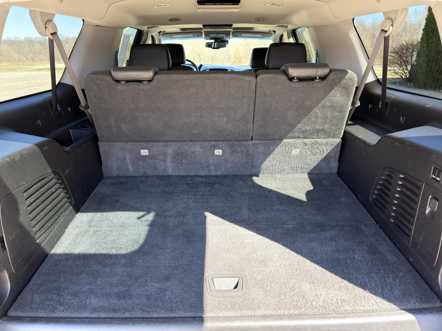 2019 BLACK /Black Chevrolet Suburban Premier 4WD (1GNSKJKJ7KR) with an 6.2L V8 engine, Automatic transmission, located at 2990 Old Orchard Rd., Jackson, MO, 63755, 37.354214, -89.612106 - 2019 Chevrolet Suburban 1500 Premier 92xxx miles 4 Wheel Drive 6.2L V8 Automatic Leather 3rd Row Navigation Rear Entertainment Power/Heated/Cooled Seats Heated Rear Seats Heated Steering Wheel Backup Camera Bluetooth Cruise Power Windows/Locks/Mirrors We have financing available and - Photo#25