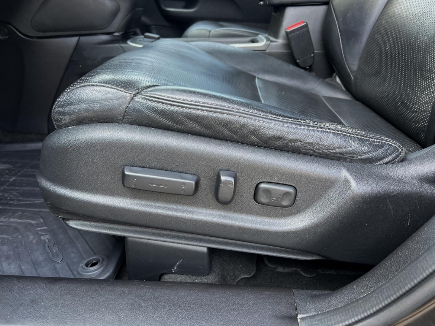 2015 BROWN /Black Leather Honda CR-V EX-L 4WD (2HKRM4H78FH) with an 2.4L 4 Cyl. engine, Continuously Variable Transmission transmission, located at 506 S. Kingshighway, Cape Girardeau, MO, 63703, (573) 235-5000, 37.294991, -89.553635 - 2015 Honda CR-V EX-L 135xxx miles All Wheel Drive 2.4L 4 Cyl. Automatic Leather Backup Camera Power Driver Seat Heated Seats Sunroof Bluetooth Cruise Power Windows/Locks/Mirrors We have financing available and we accept trades! Fill out a credit application on our website or come by tod - Photo#5