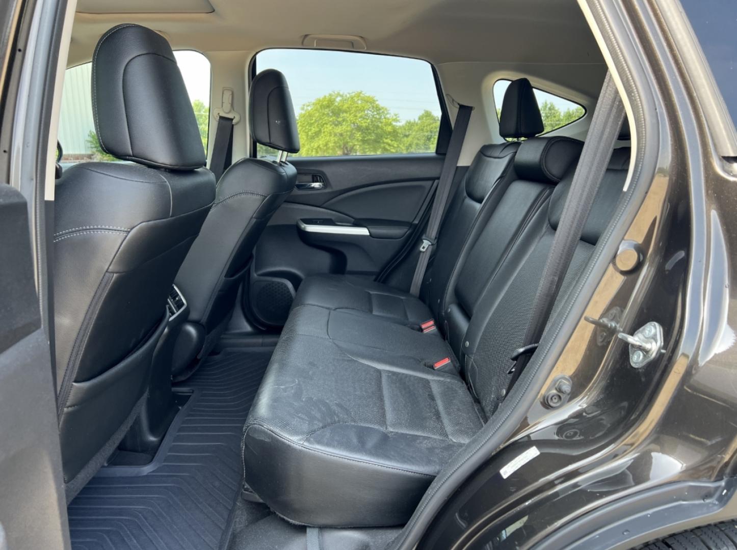 2015 BROWN /Black Leather Honda CR-V EX-L 4WD (2HKRM4H78FH) with an 2.4L 4 Cyl. engine, Continuously Variable Transmission transmission, located at 506 S. Kingshighway, Cape Girardeau, MO, 63703, (573) 235-5000, 37.294991, -89.553635 - 2015 Honda CR-V EX-L 135xxx miles All Wheel Drive 2.4L 4 Cyl. Automatic Leather Backup Camera Power Driver Seat Heated Seats Sunroof Bluetooth Cruise Power Windows/Locks/Mirrors We have financing available and we accept trades! Fill out a credit application on our website or come by tod - Photo#17