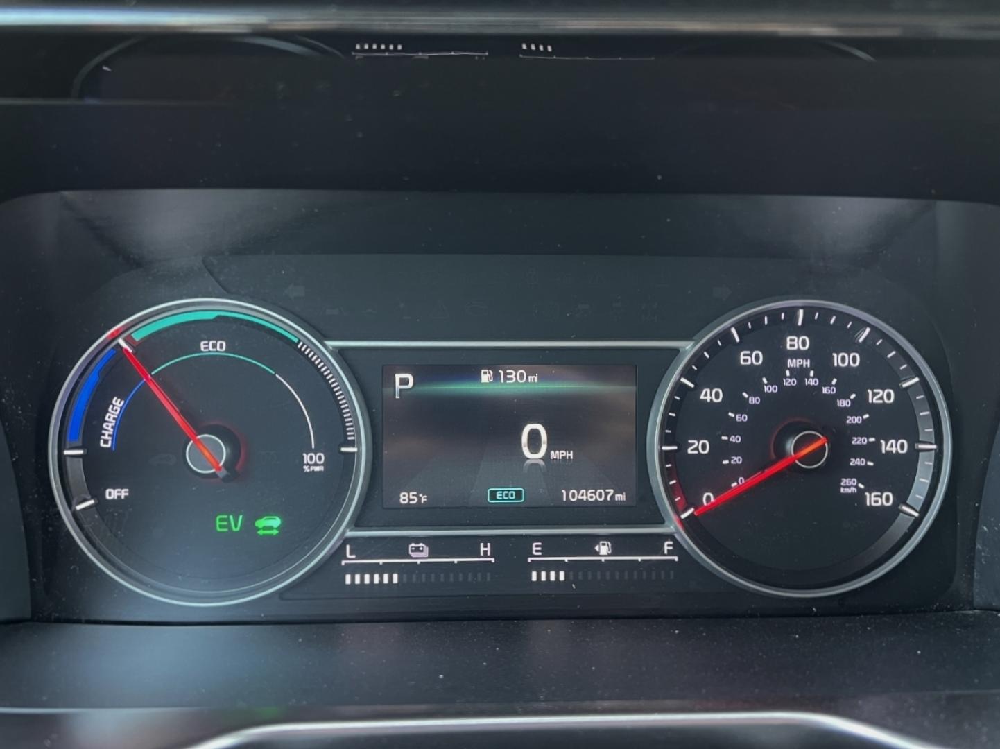 2021 RED /Black Leather Kia Sorento Hybrid S (KNDRG4LG5M5) with an 1.6L 4 Cyl. HYBRID engine, Automatic transmission, located at 506 S. Kingshighway, Cape Girardeau, MO, 63703, (573) 235-5000, 37.294991, -89.553635 - 2021 Kia Sorento Hybrid S 1-Owner 104xxx miles Front Wheel Drive 1.6L 4 Cyl. Hybrid Automatic Leather 3rd Row Backup Camera Power Driver Seat Heated Seats Bluetooth Remote Start Cruise Power Windows/Locks/Mirrors We have financing available and we accept trades! Fill out a credit appl - Photo#1