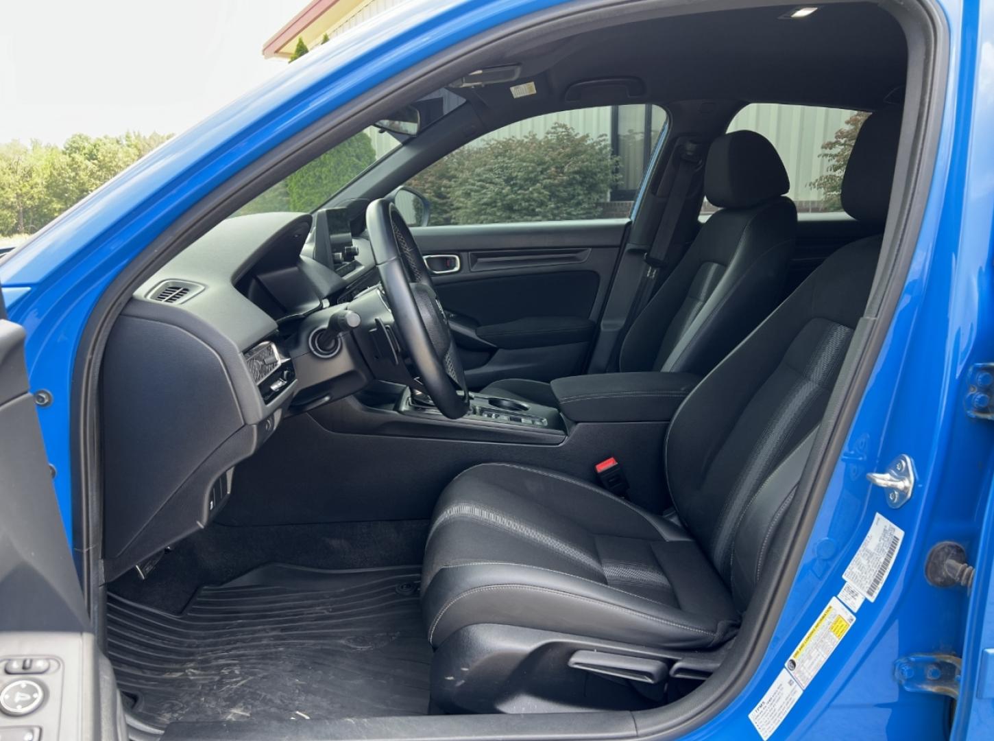 2022 BLUE /Black Cloth Honda Civic Sport Hatchback CVT (19XFL2H89NE) with an 2.0L 4 Cyl. TURBO engine, CVT transmission, located at 506 S. Kingshighway, Cape Girardeau, MO, 63703, (573) 235-5000, 37.294991, -89.553635 - 2022 Honda Civic Sport 103xxx miles Front Wheel Drive 2.0L 4 Cyl. Automatic New Tires Backup Camera Bluetooth Remote Start Cruise Power Windows/Locks/Mirrors We have financing available and we accept trades! Fill out a credit application on our website or come by today! If you have any q - Photo#12