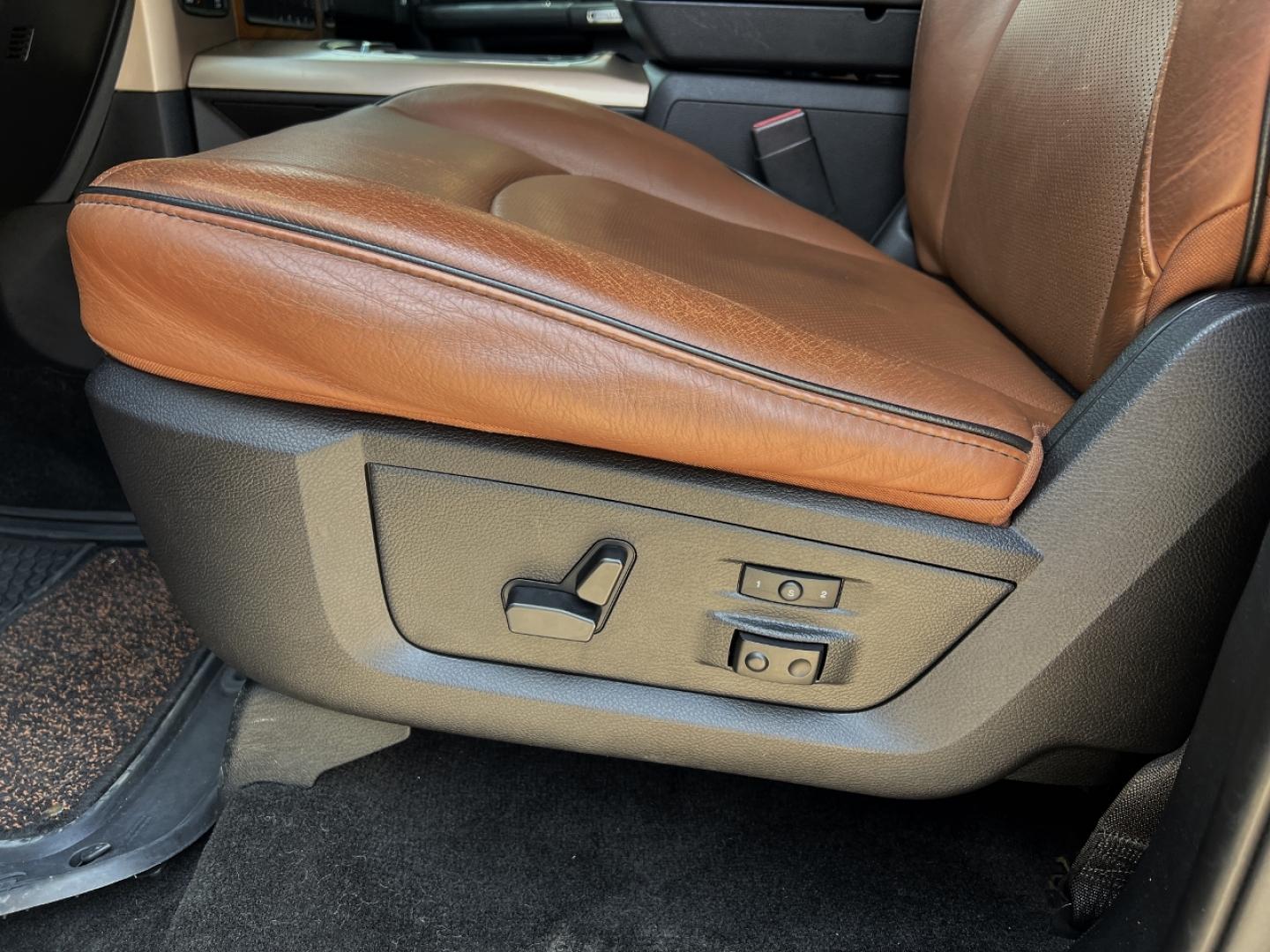 2015 GRAY /Brown Leather RAM 1500 Longhorn Crew Cab 4WD (1C6RR7PT5FS) with an 5.7L V8 HEMI engine, Automatic transmission, located at 506 S. Kingshighway, Cape Girardeau, MO, 63703, (573) 235-5000, 37.294991, -89.553635 - 2015 Ram 1500 Longhorn 217xxx miles 4x4 5.7L V8 HEMI Automatic Leather Navigation Power/Heated/Cooled Seats Heated Rear Seats Heated Steering Wheel Backup Camera Sunroof Bluetooth Remote Start Cruise Power Windows/Locks/Mirrors We have financing available and we accept trades! Fill o - Photo#7