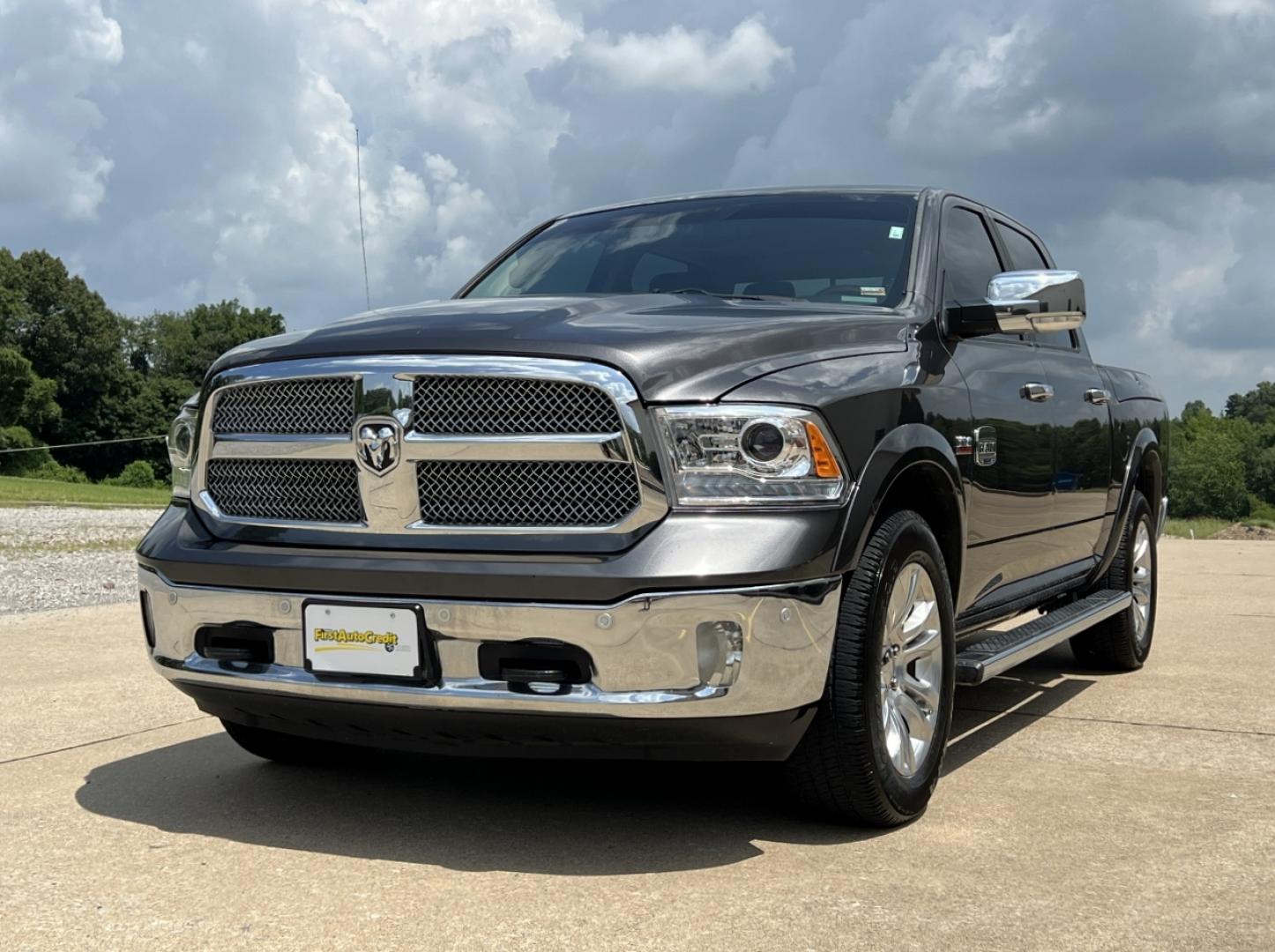 2015 GRAY /Brown Leather RAM 1500 Longhorn Crew Cab 4WD (1C6RR7PT5FS) with an 5.7L V8 HEMI engine, Automatic transmission, located at 506 S. Kingshighway, Cape Girardeau, MO, 63703, (573) 235-5000, 37.294991, -89.553635 - 2015 Ram 1500 Longhorn 217xxx miles 4x4 5.7L V8 HEMI Automatic Leather Navigation Power/Heated/Cooled Seats Heated Rear Seats Heated Steering Wheel Backup Camera Sunroof Bluetooth Remote Start Cruise Power Windows/Locks/Mirrors We have financing available and we accept trades! Fill o - Photo#10