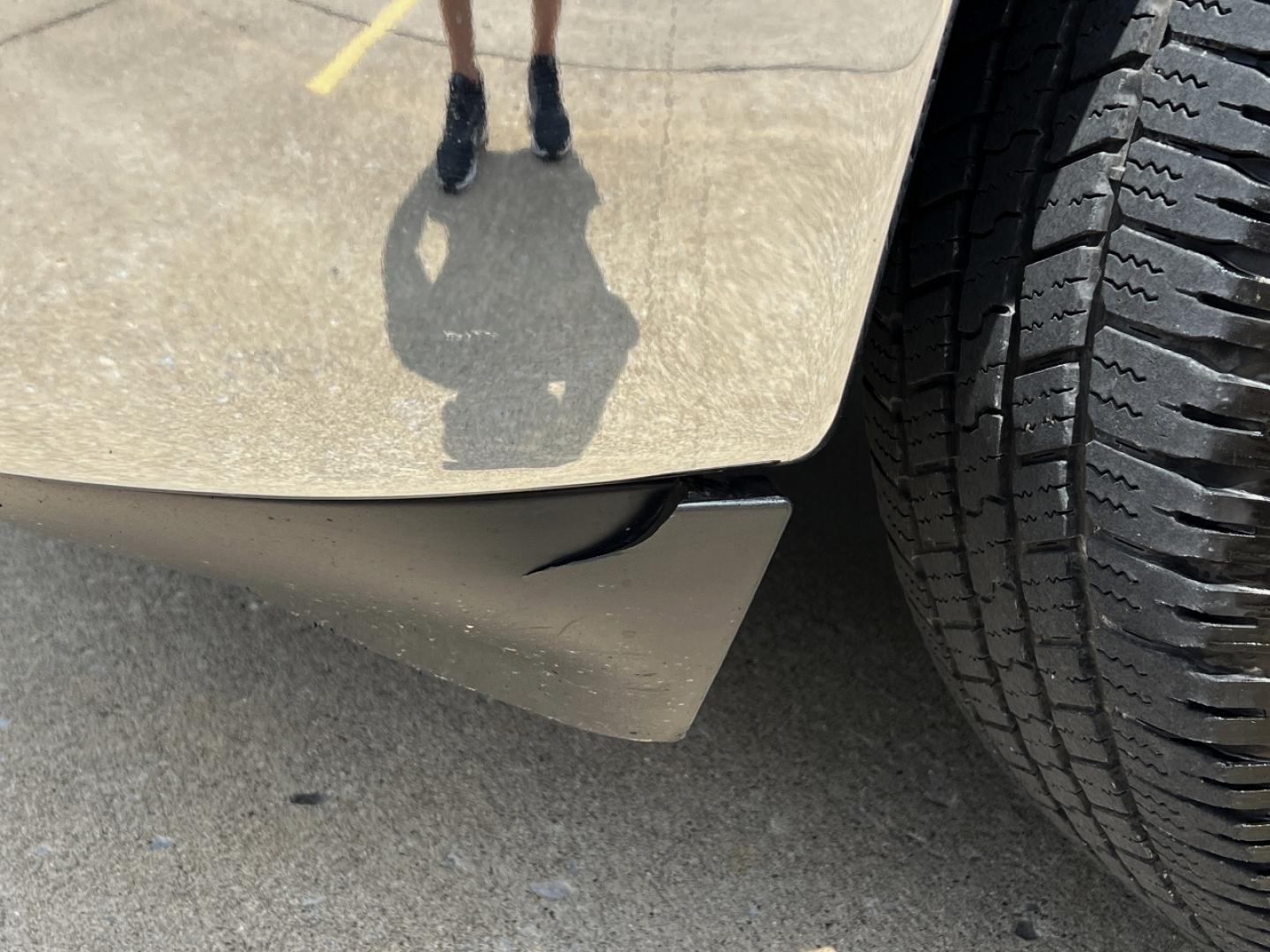 2015 GRAY /Brown Leather RAM 1500 Longhorn Crew Cab 4WD (1C6RR7PT5FS) with an 5.7L V8 HEMI engine, Automatic transmission, located at 506 S. Kingshighway, Cape Girardeau, MO, 63703, (573) 235-5000, 37.294991, -89.553635 - 2015 Ram 1500 Longhorn 217xxx miles 4x4 5.7L V8 HEMI Automatic Leather Navigation Power/Heated/Cooled Seats Heated Rear Seats Heated Steering Wheel Backup Camera Sunroof Bluetooth Remote Start Cruise Power Windows/Locks/Mirrors We have financing available and we accept trades! Fill o - Photo#43