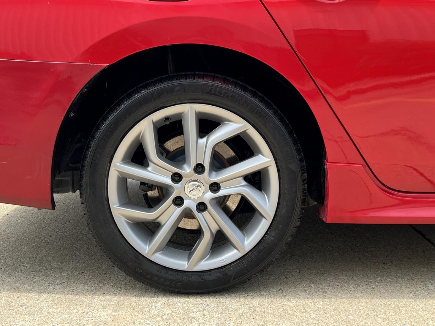 2015 RED /Black Cloth Nissan Sentra SR (3N1AB7AP7FY) with an 1.8L 4 Cyl. engine, Automatic transmission, located at 2990 Old Orchard Rd., Jackson, MO, 63755, 37.354214, -89.612106 - 2015 Nissan Sentra SR 114xxx miles Front Wheel Drive 1.8L 4 Cyl. Automatic Navigation Backup Camera Heated Seats Bluetooth Cruise Power Windows/Locks/Mirrors We have financing available and we accept trades! Fill out a credit application on our website or come by today! If you have any q - Photo#34