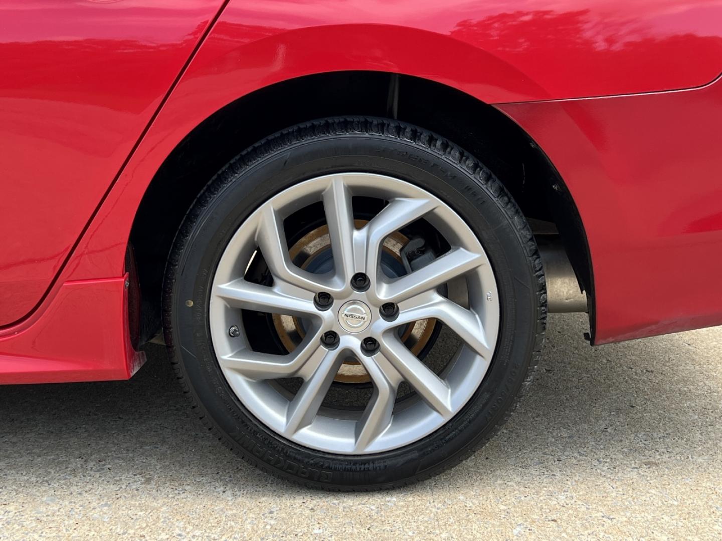 2015 RED /Black Cloth Nissan Sentra SR (3N1AB7AP7FY) with an 1.8L 4 Cyl. engine, Automatic transmission, located at 2990 Old Orchard Rd., Jackson, MO, 63755, 37.354214, -89.612106 - 2015 Nissan Sentra SR 114xxx miles Front Wheel Drive 1.8L 4 Cyl. Automatic Navigation Backup Camera Heated Seats Bluetooth Cruise Power Windows/Locks/Mirrors We have financing available and we accept trades! Fill out a credit application on our website or come by today! If you have any q - Photo#33