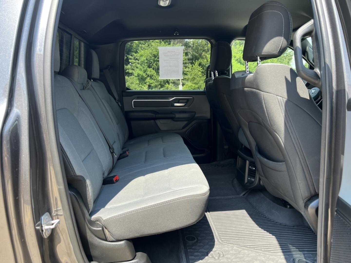 2022 GRAY /Gray Cloth RAM 1500 Big Horn Crew Cab LWB 4WD (1C6RRFMG0NN) with an 3.6L V6 engine, Automatic transmission, located at 2990 Old Orchard Rd., Jackson, MO, 63755, 37.354214, -89.612106 - 2022 Ram 1500 Big Horn 1-Owner 144xxx miles 4x4 3.6L V6 Automatic Backup Camera Power Driver Seat Heated Seats Bluetooth Cruise Power Windows/Locks/Mirrors We have financing available and we accept trades! Fill out a credit application on our website or come by today! If you have any qu - Photo#18