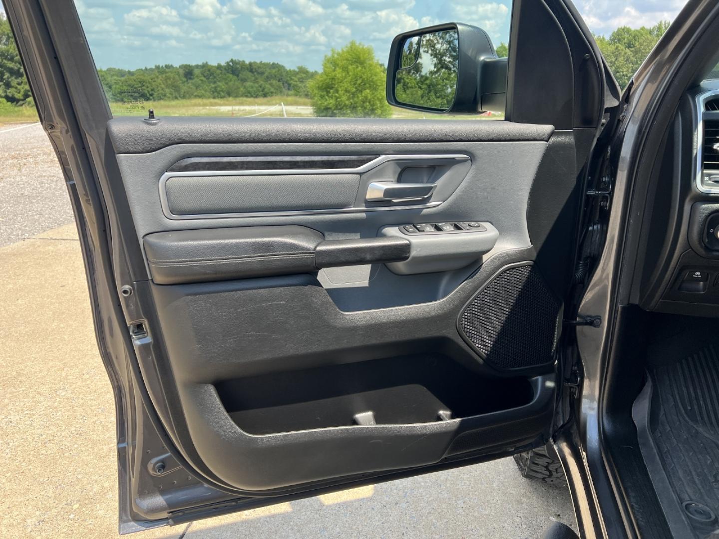 2022 GRAY /Gray Cloth RAM 1500 Big Horn Crew Cab LWB 4WD (1C6RRFMG0NN) with an 3.6L V6 engine, Automatic transmission, located at 2990 Old Orchard Rd., Jackson, MO, 63755, 37.354214, -89.612106 - 2022 Ram 1500 Big Horn 1-Owner 144xxx miles 4x4 3.6L V6 Automatic Backup Camera Power Driver Seat Heated Seats Bluetooth Cruise Power Windows/Locks/Mirrors We have financing available and we accept trades! Fill out a credit application on our website or come by today! If you have any qu - Photo#13