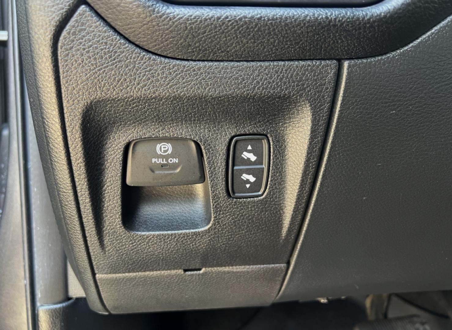 2022 GRAY /Gray Cloth RAM 1500 Big Horn Crew Cab LWB 4WD (1C6RRFMG0NN) with an 3.6L V6 engine, Automatic transmission, located at 2990 Old Orchard Rd., Jackson, MO, 63755, 37.354214, -89.612106 - 2022 Ram 1500 Big Horn 1-Owner 144xxx miles 4x4 3.6L V6 Automatic Backup Camera Power Driver Seat Heated Seats Bluetooth Cruise Power Windows/Locks/Mirrors We have financing available and we accept trades! Fill out a credit application on our website or come by today! If you have any qu - Photo#28