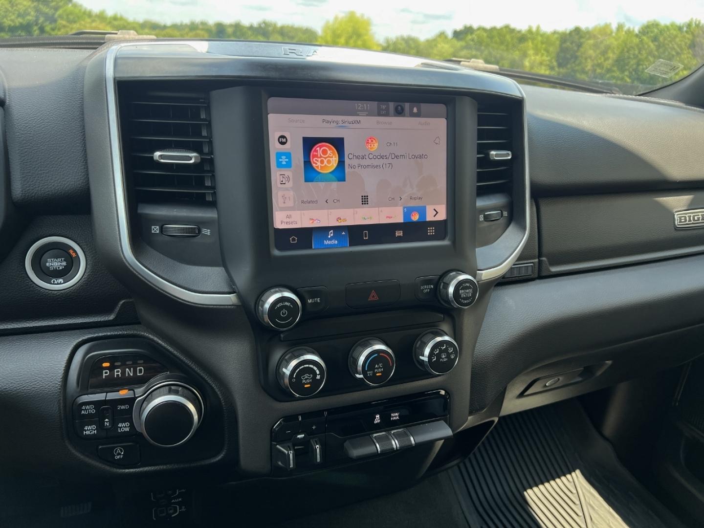 2022 GRAY /Gray Cloth RAM 1500 Big Horn Crew Cab LWB 4WD (1C6RRFMG0NN) with an 3.6L V6 engine, Automatic transmission, located at 2990 Old Orchard Rd., Jackson, MO, 63755, 37.354214, -89.612106 - 2022 Ram 1500 Big Horn 1-Owner 144xxx miles 4x4 3.6L V6 Automatic Backup Camera Power Driver Seat Heated Seats Bluetooth Cruise Power Windows/Locks/Mirrors We have financing available and we accept trades! Fill out a credit application on our website or come by today! If you have any qu - Photo#23