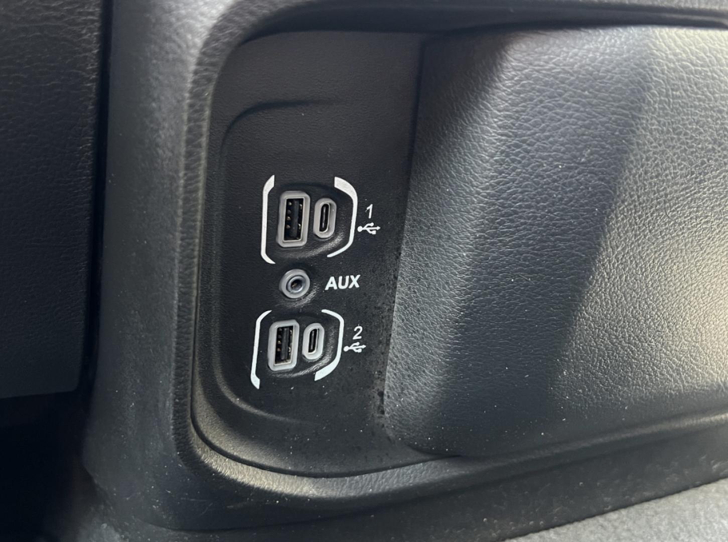 2022 GRAY /Gray Cloth RAM 1500 Big Horn Crew Cab LWB 4WD (1C6RRFMG0NN) with an 3.6L V6 engine, Automatic transmission, located at 2990 Old Orchard Rd., Jackson, MO, 63755, 37.354214, -89.612106 - 2022 Ram 1500 Big Horn 1-Owner 144xxx miles 4x4 3.6L V6 Automatic Backup Camera Power Driver Seat Heated Seats Bluetooth Cruise Power Windows/Locks/Mirrors We have financing available and we accept trades! Fill out a credit application on our website or come by today! If you have any qu - Photo#26