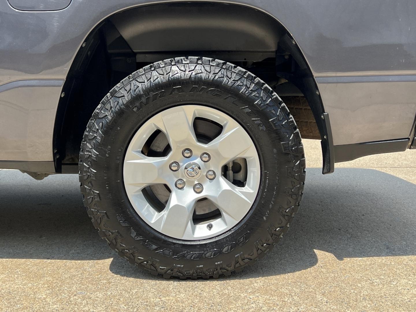 2022 GRAY /Gray Cloth RAM 1500 Big Horn Crew Cab LWB 4WD (1C6RRFMG0NN) with an 3.6L V6 engine, Automatic transmission, located at 2990 Old Orchard Rd., Jackson, MO, 63755, 37.354214, -89.612106 - 2022 Ram 1500 Big Horn 1-Owner 144xxx miles 4x4 3.6L V6 Automatic Backup Camera Power Driver Seat Heated Seats Bluetooth Cruise Power Windows/Locks/Mirrors We have financing available and we accept trades! Fill out a credit application on our website or come by today! If you have any qu - Photo#36