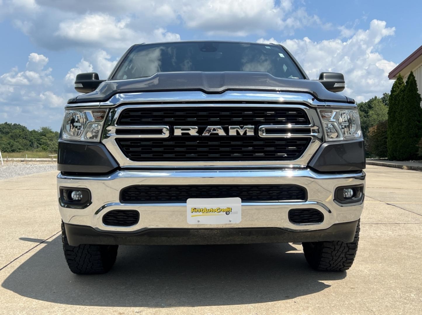 2022 GRAY /Gray Cloth RAM 1500 Big Horn Crew Cab LWB 4WD (1C6RRFMG0NN) with an 3.6L V6 engine, Automatic transmission, located at 2990 Old Orchard Rd., Jackson, MO, 63755, 37.354214, -89.612106 - 2022 Ram 1500 Big Horn 1-Owner 144xxx miles 4x4 3.6L V6 Automatic Backup Camera Power Driver Seat Heated Seats Bluetooth Cruise Power Windows/Locks/Mirrors We have financing available and we accept trades! Fill out a credit application on our website or come by today! If you have any qu - Photo#12