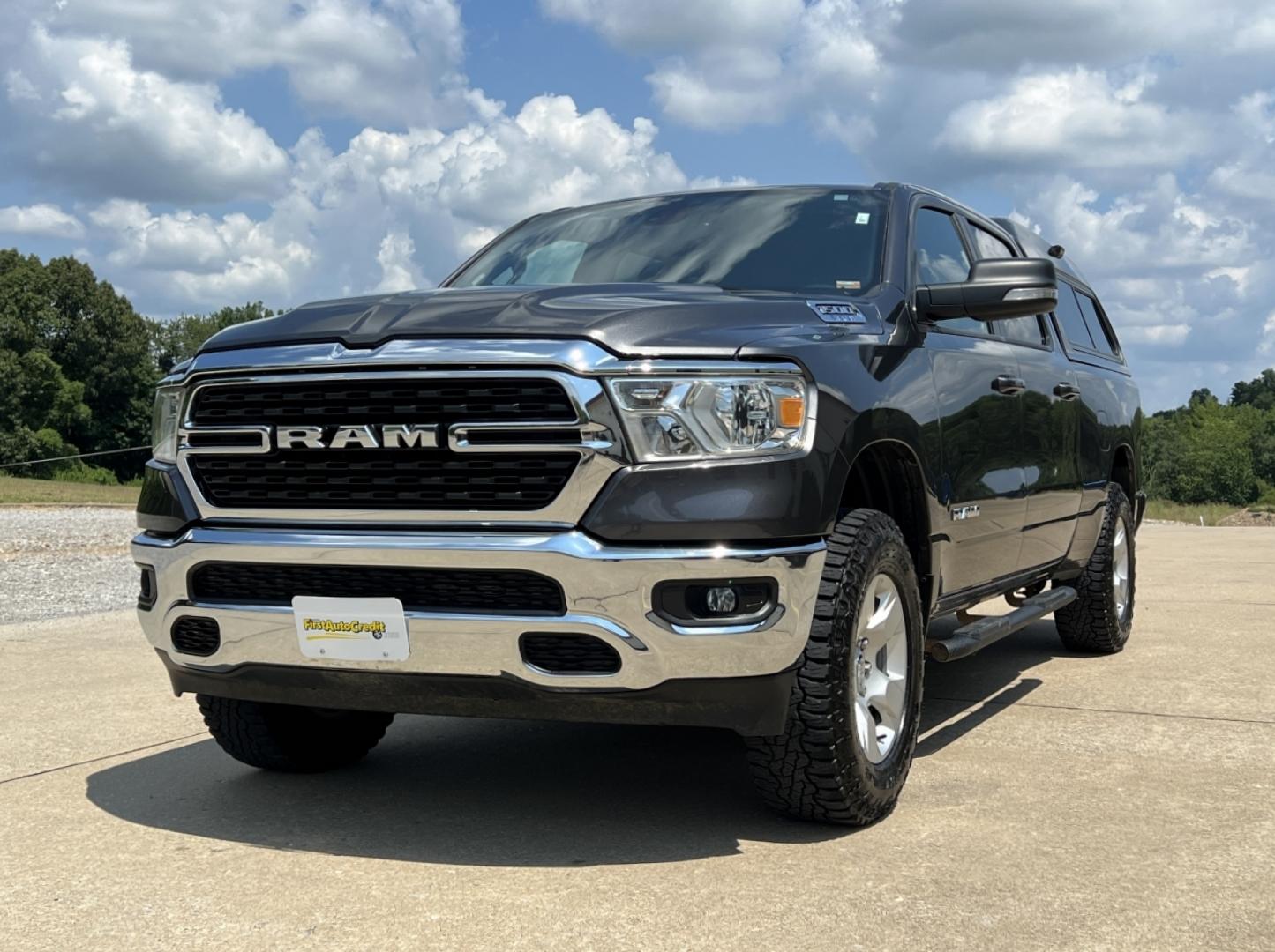 2022 GRAY /Gray Cloth RAM 1500 Big Horn Crew Cab LWB 4WD (1C6RRFMG0NN) with an 3.6L V6 engine, Automatic transmission, located at 2990 Old Orchard Rd., Jackson, MO, 63755, 37.354214, -89.612106 - 2022 Ram 1500 Big Horn 1-Owner 144xxx miles 4x4 3.6L V6 Automatic Backup Camera Power Driver Seat Heated Seats Bluetooth Cruise Power Windows/Locks/Mirrors We have financing available and we accept trades! Fill out a credit application on our website or come by today! If you have any qu - Photo#6