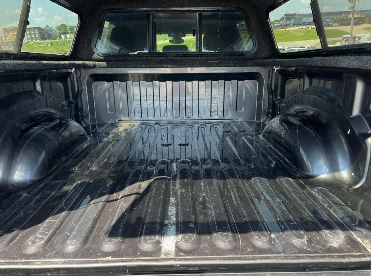 2022 GRAY /Gray Cloth RAM 1500 Big Horn Crew Cab LWB 4WD (1C6RRFMG0NN) with an 3.6L V6 engine, Automatic transmission, located at 2990 Old Orchard Rd., Jackson, MO, 63755, 37.354214, -89.612106 - 2022 Ram 1500 Big Horn 1-Owner 144xxx miles 4x4 3.6L V6 Automatic Backup Camera Power Driver Seat Heated Seats Bluetooth Cruise Power Windows/Locks/Mirrors We have financing available and we accept trades! Fill out a credit application on our website or come by today! If you have any qu - Photo#19