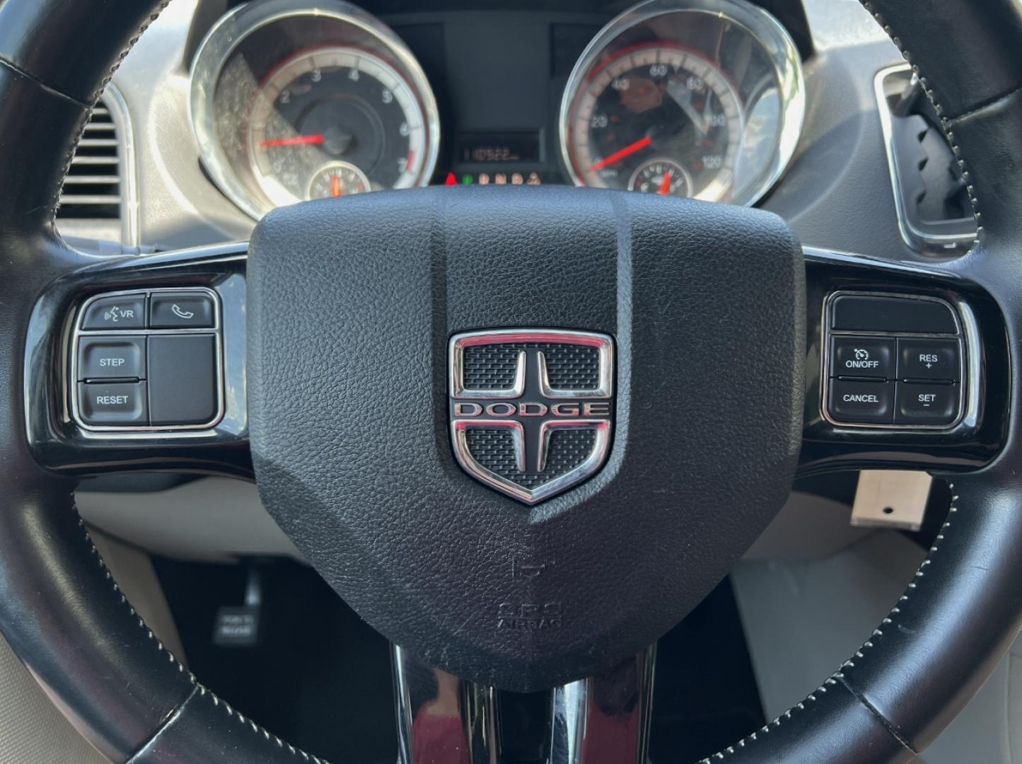 2019 WHITE /Black Leather/Suede Dodge Grand Caravan SXT (2C4RDGCG9KR) with an 3.6L V6 engine, Automatic transmission, located at 506 S. Kingshighway, Cape Girardeau, MO, 63703, (573) 235-5000, 37.294991, -89.553635 - 2019 Dodge Grand Caravan SXT 110xxx miles Front Wheel Drive 3.6L V6 Automatic Leather 3rd Row Stow 'N Go Backup Camera Power Driver Seat Bluetooth Cruise Remote Start Power Windows/Locks/Mirrors We have financing available and we accept trades! Fill out a credit application on our webs - Photo#23