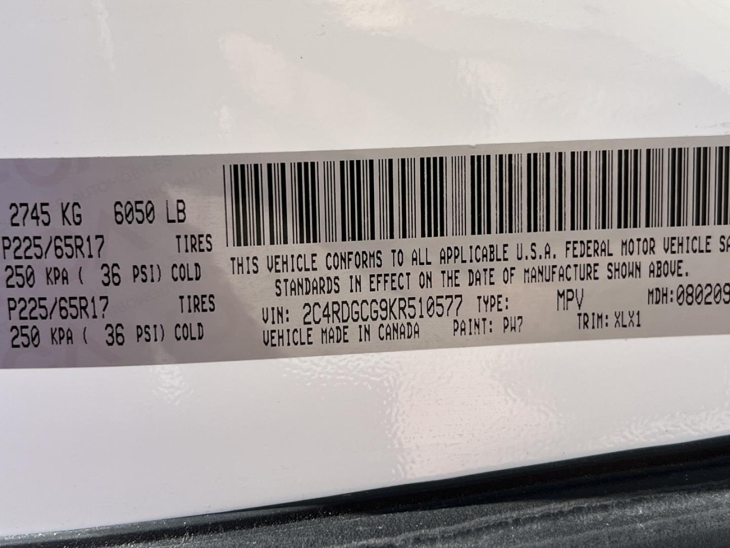 2019 WHITE /Black Leather/Suede Dodge Grand Caravan SXT (2C4RDGCG9KR) with an 3.6L V6 engine, Automatic transmission, located at 506 S. Kingshighway, Cape Girardeau, MO, 63703, (573) 235-5000, 37.294991, -89.553635 - 2019 Dodge Grand Caravan SXT 110xxx miles Front Wheel Drive 3.6L V6 Automatic Leather 3rd Row Stow 'N Go Backup Camera Power Driver Seat Bluetooth Cruise Remote Start Power Windows/Locks/Mirrors We have financing available and we accept trades! Fill out a credit application on our webs - Photo#45