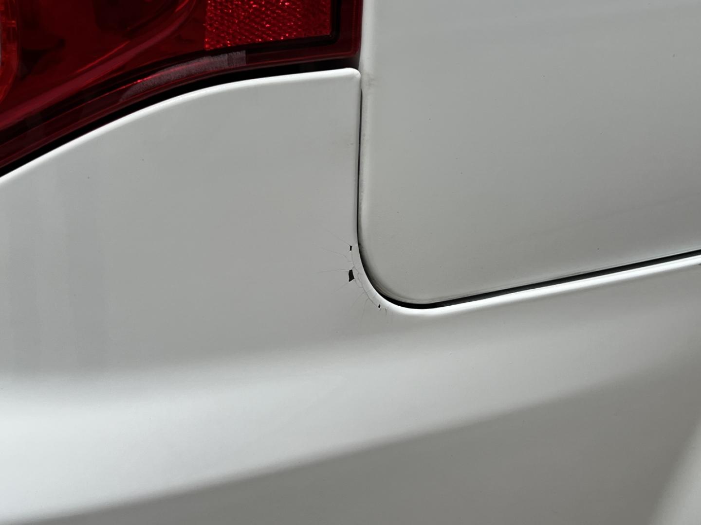 2019 WHITE /Black Leather/Suede Dodge Grand Caravan SXT (2C4RDGCG9KR) with an 3.6L V6 engine, Automatic transmission, located at 506 S. Kingshighway, Cape Girardeau, MO, 63703, (573) 235-5000, 37.294991, -89.553635 - 2019 Dodge Grand Caravan SXT 110xxx miles Front Wheel Drive 3.6L V6 Automatic Leather 3rd Row Stow 'N Go Backup Camera Power Driver Seat Bluetooth Cruise Remote Start Power Windows/Locks/Mirrors We have financing available and we accept trades! Fill out a credit application on our webs - Photo#39