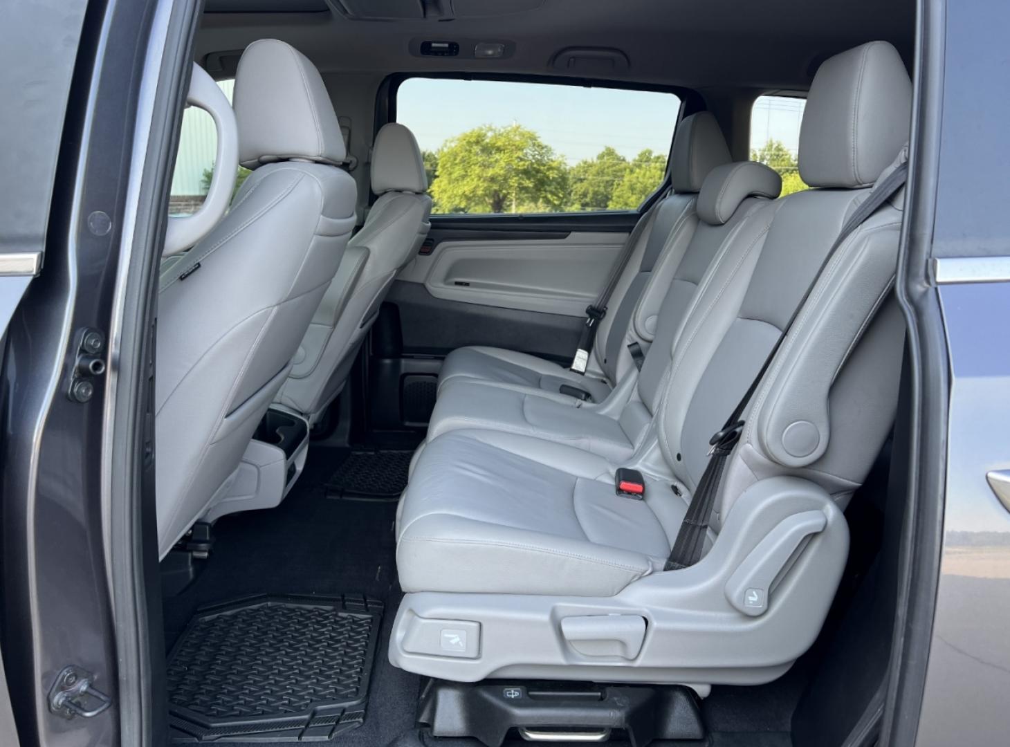 2019 GRAY /Gray Leather Honda Odyssey EX-L (5FNRL6H78KB) with an 3.5L V6 engine, Automatic transmission, located at 2990 Old Orchard Rd., Jackson, MO, 63755, 37.354214, -89.612106 - 2019 Honda Odyssey EX-L 81xxx miles Front Wheel Drive 3.5L V6 Automatic Leather 3rd Row Navigation Rear Entertainment Backup Camera Power/Heated Seats Sunroof Bluetooth Remote Start Cruise Power Windows/Locks/Mirrors We have financing available and we accept trades! Fill out a credit - Photo#20